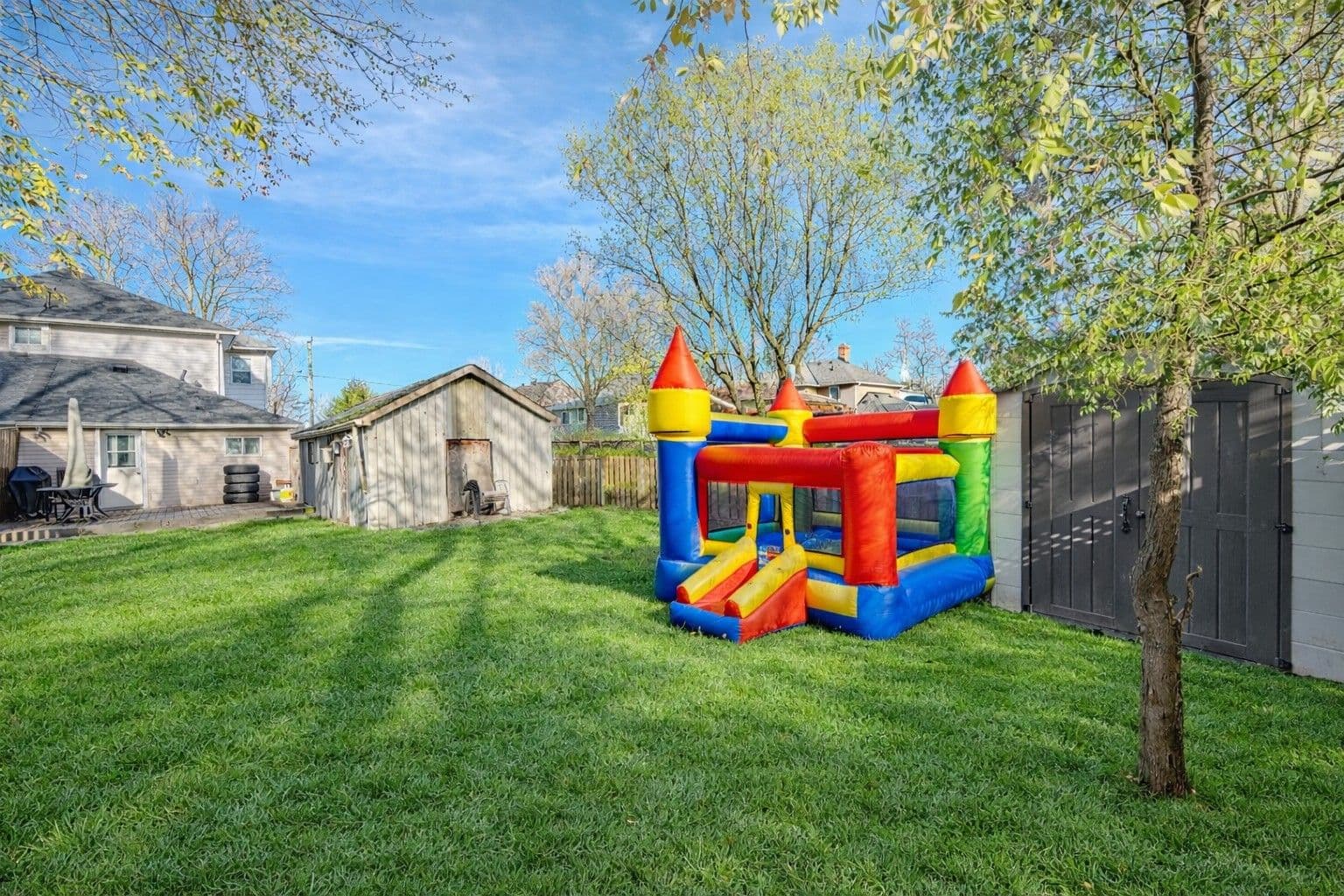 126 Poplar Avenue, Halton Hills, ON L7J 2E2