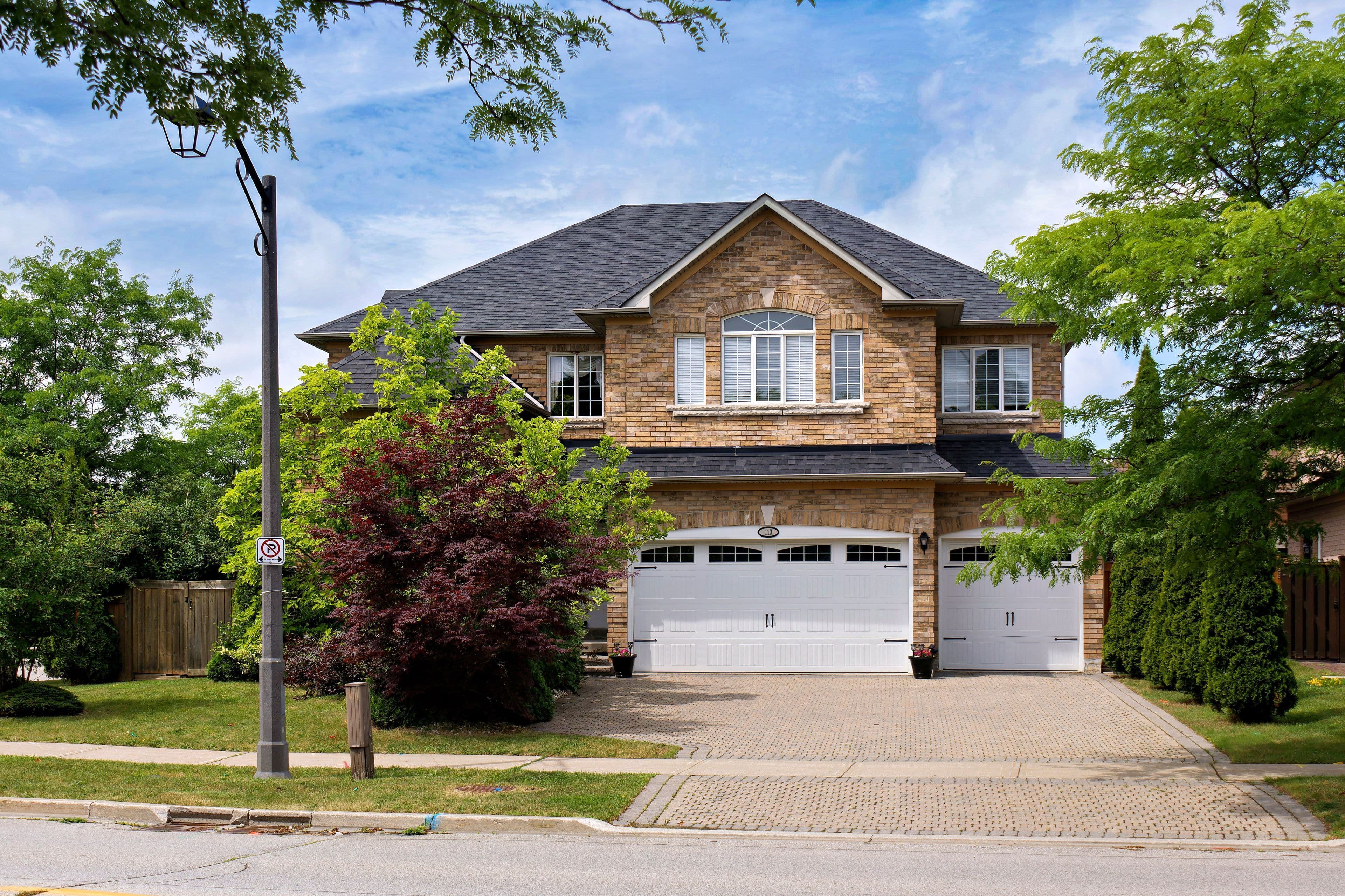 110 Velmar Drive, Vaughan, ON L4L 8W4