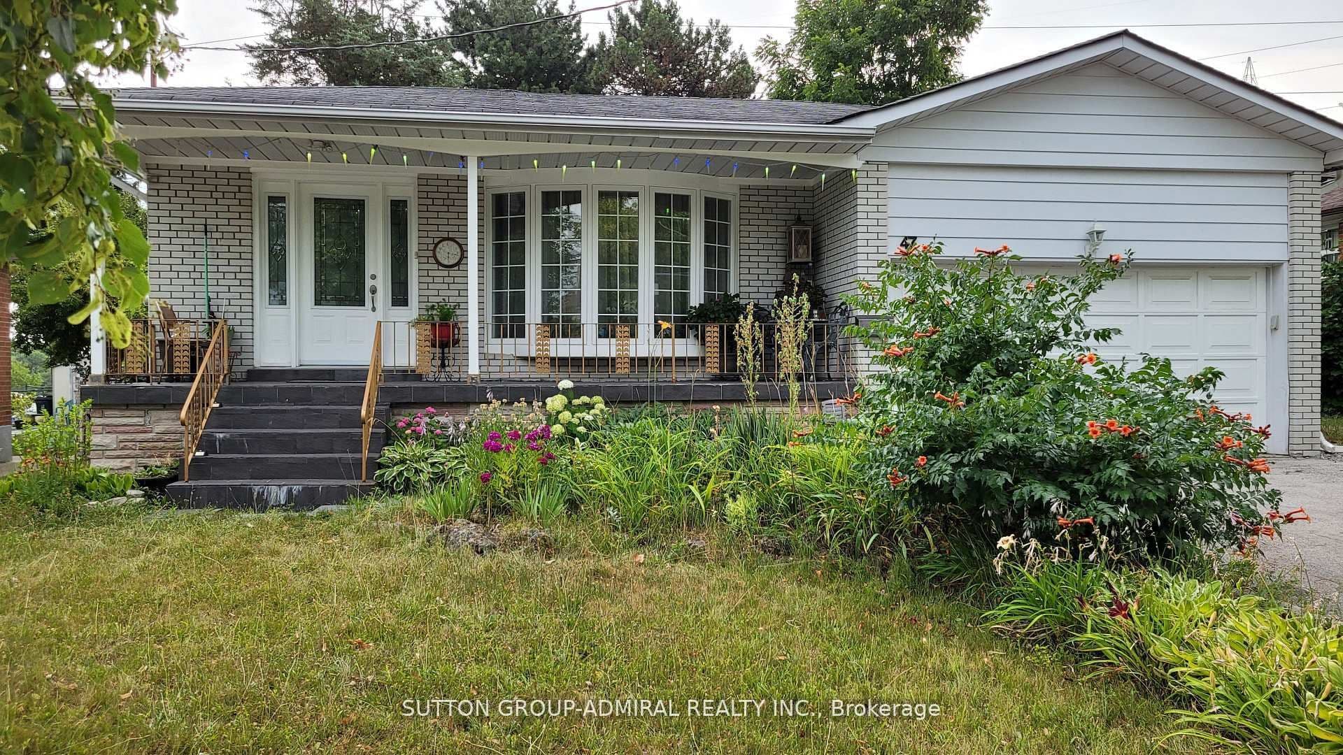 47 Tobermory Drive, Toronto W05, ON M3N 2R4