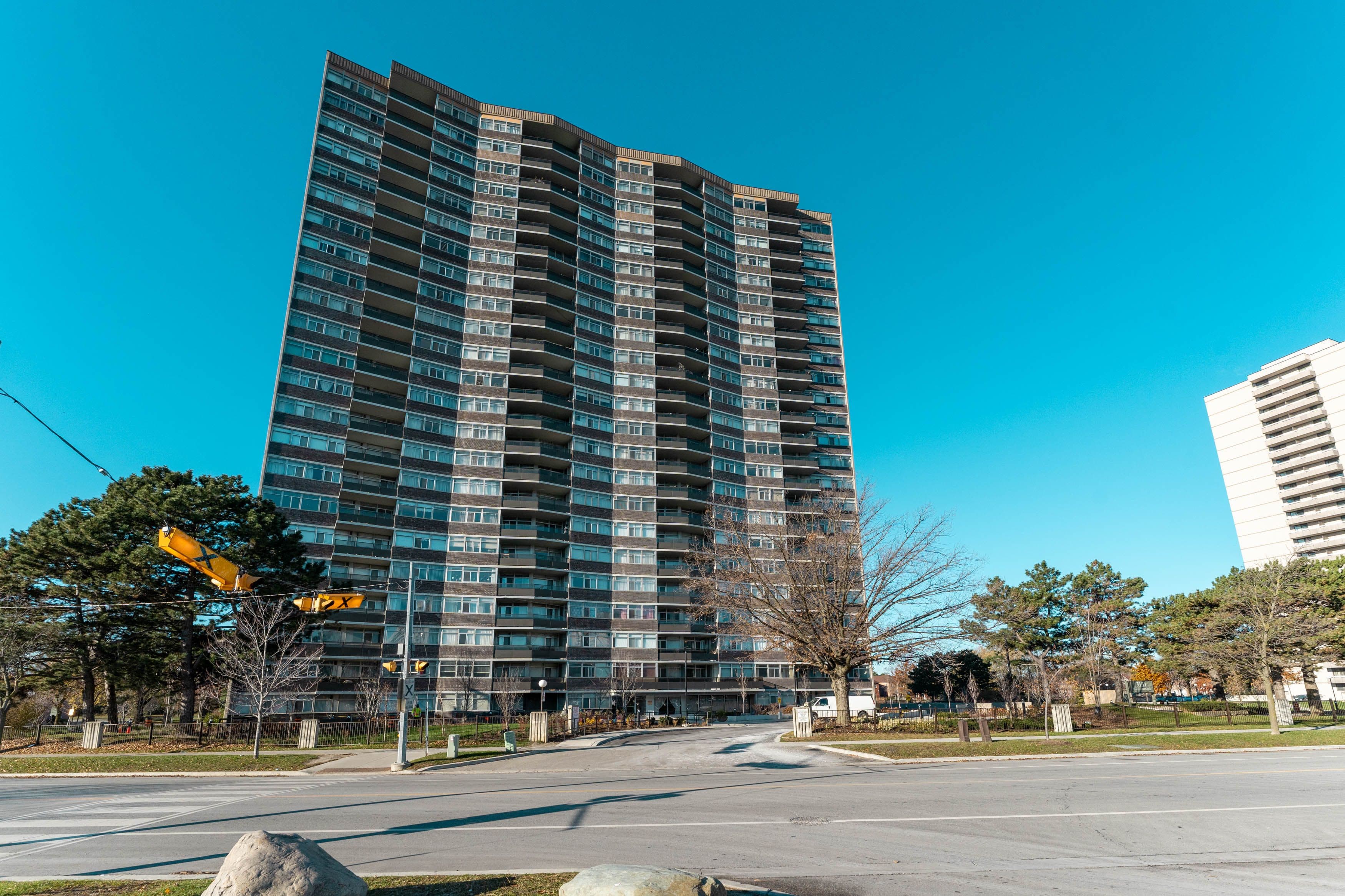 3151 Bridletowne Circle 2307, Toronto E05, ON M1W 2T1