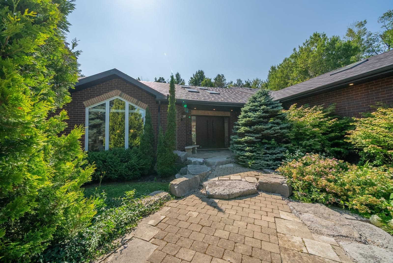 64 Woodbridge Circle, Scugog, ON L9L 2A9