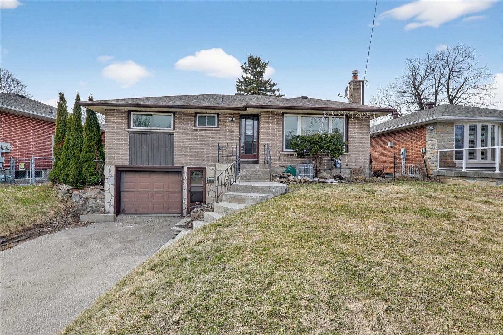 146 Oriole Street, Oshawa, ON L1H 6Y6