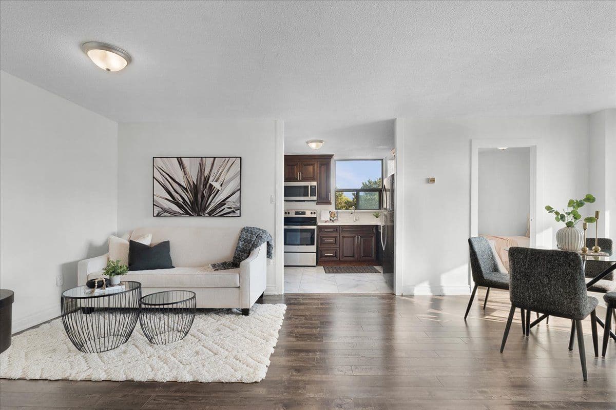 100 Wingarden Court 315, Toronto E11, ON M1B 2P4