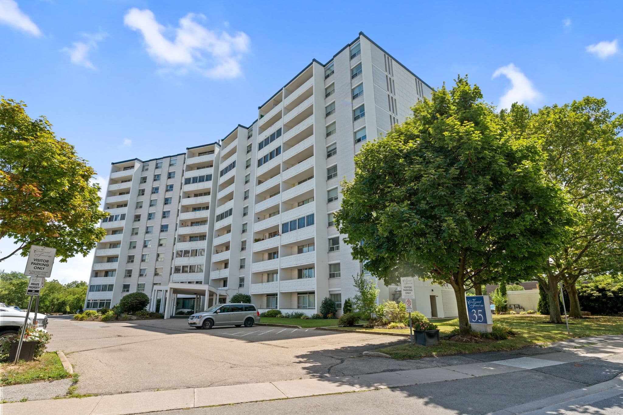 35 Towering Heights Boulevard 1008, St. Catharines, ON L2T 3G8