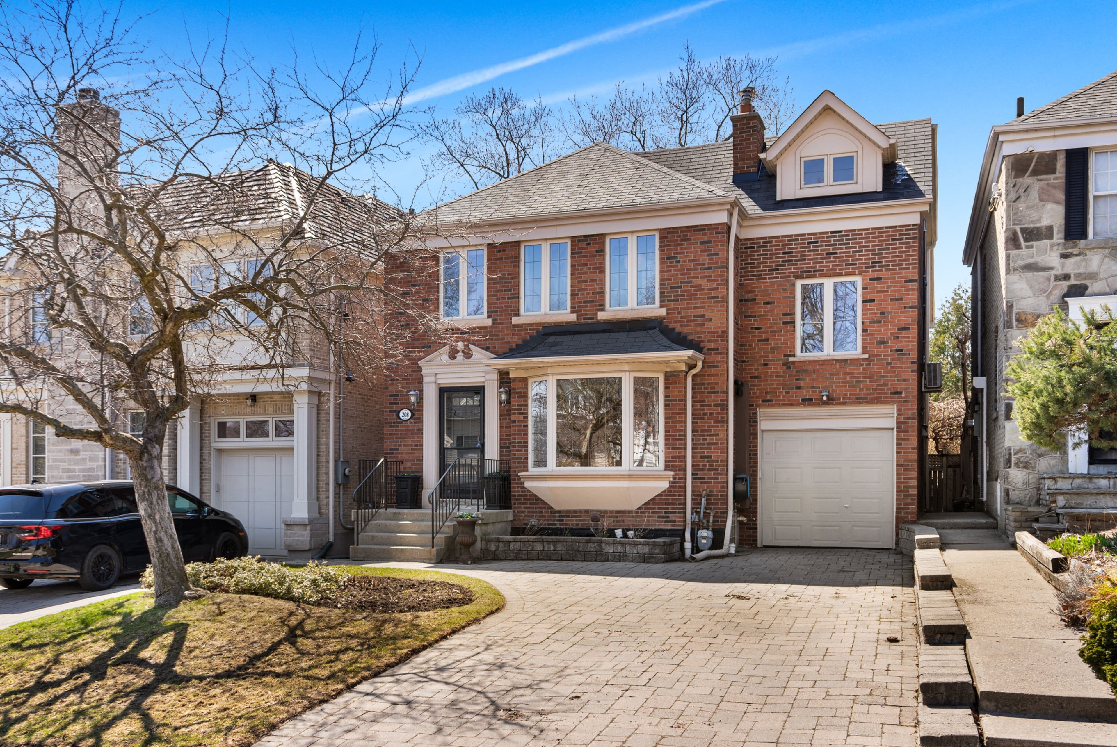 208 Hanna Road, Toronto C11, ON M4G 3P1