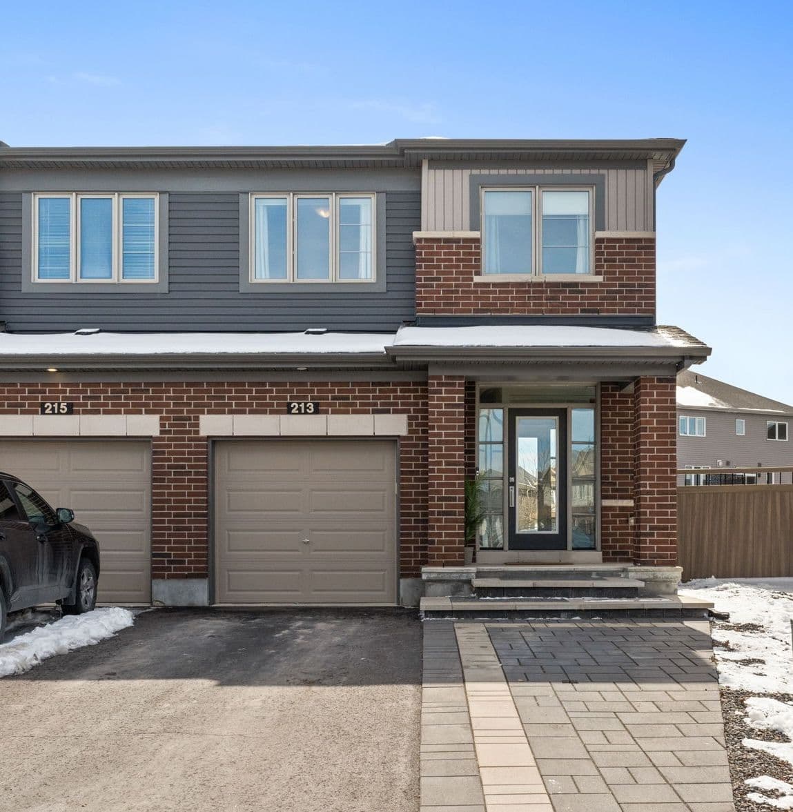 213 Belleek Lane, Barrhaven, ON K2J 6G2