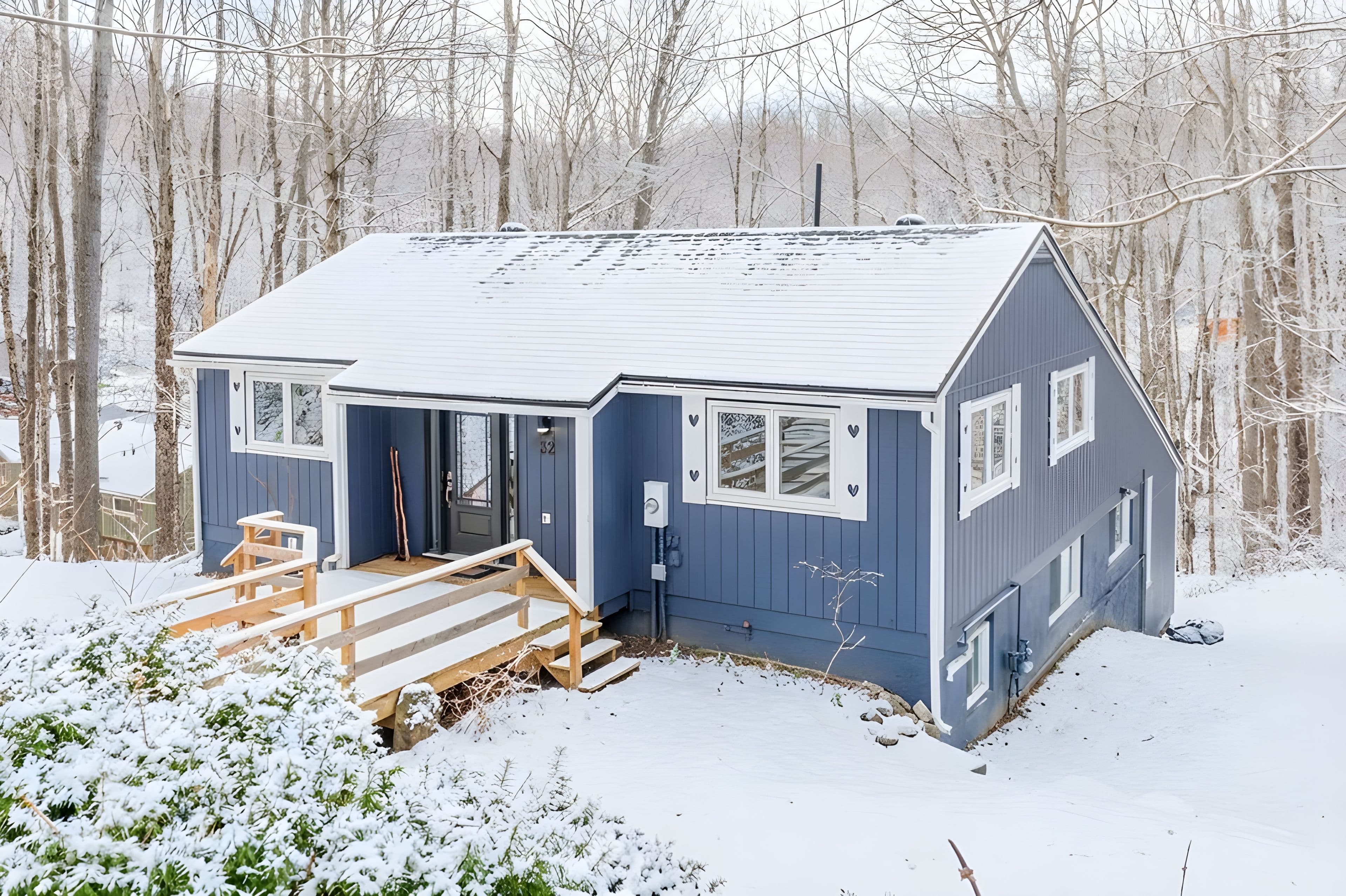 32 Oneida Avenue, Oro-Medonte, ON L0K 1E0