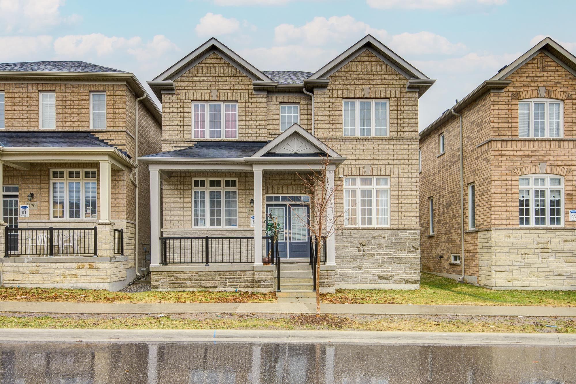 172 Webb Street Coach, Markham, ON L6B 0V5