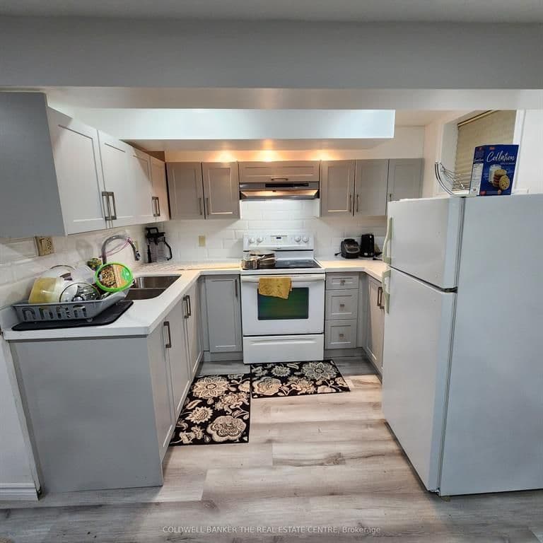 295 Duckworth Street, Barrie, ON L4M 3X5