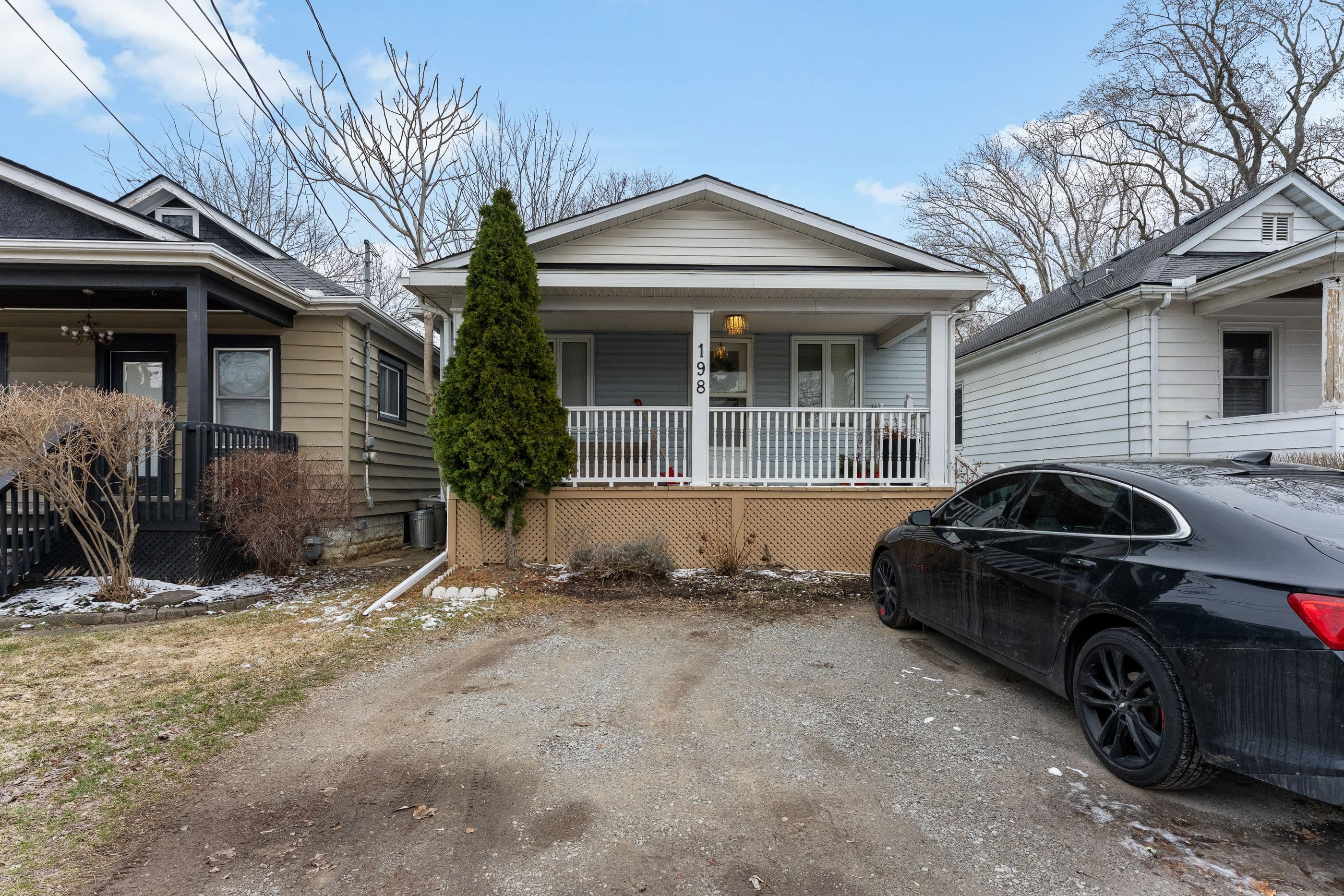 198 Geneva Street, St. Catharines, ON L2R 4P6