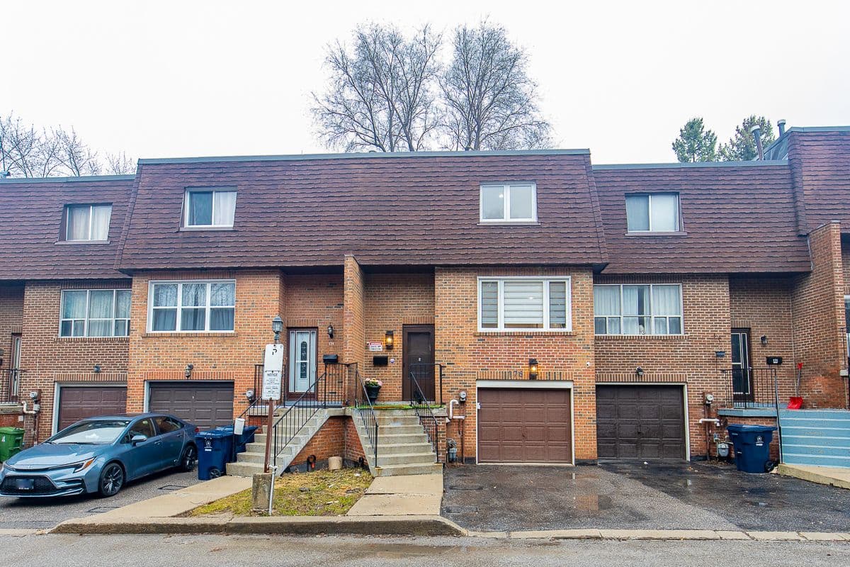 160 Palmdale Drive 176, Toronto E05, ON M1T 3M7