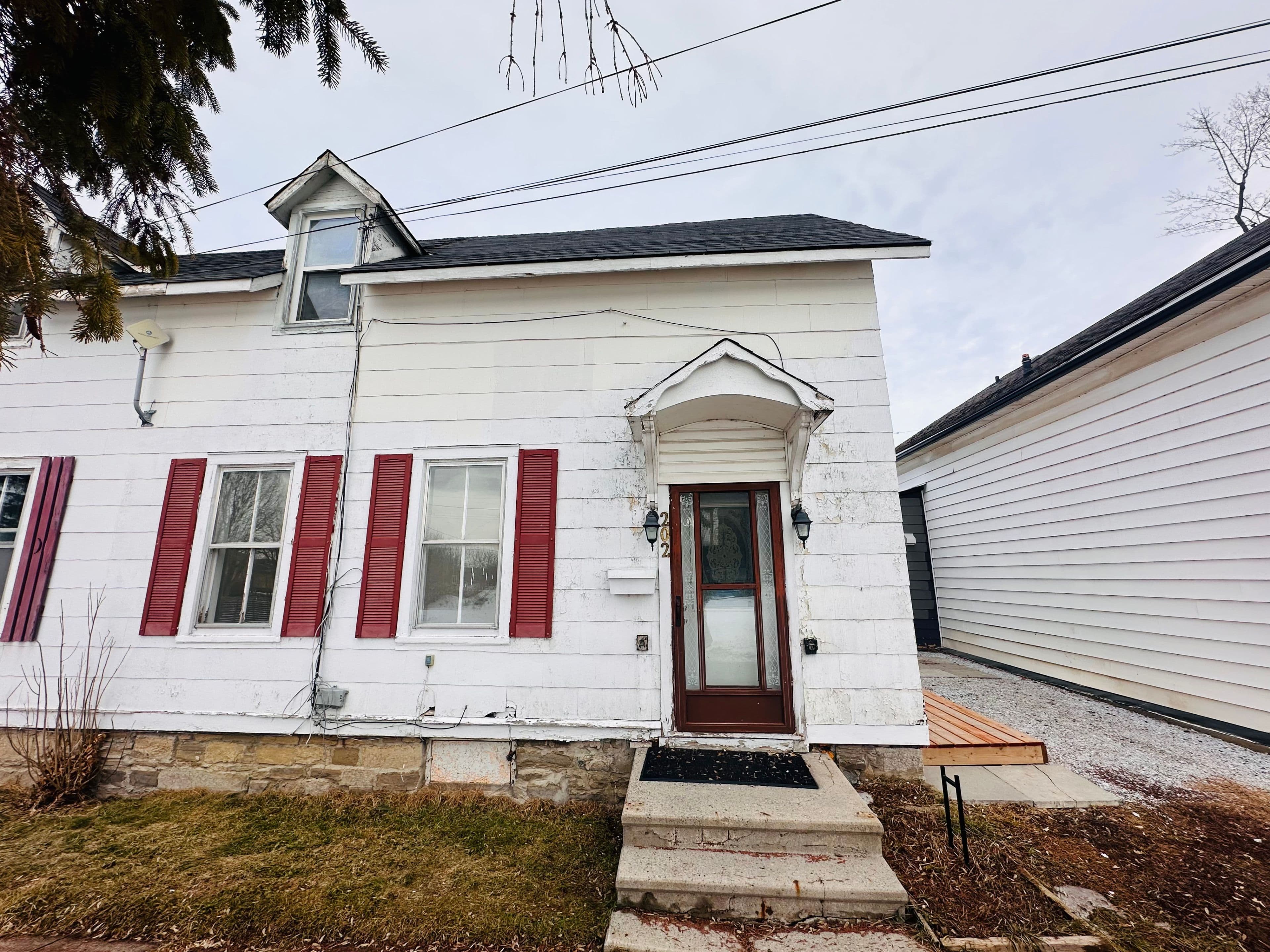 202 Bell Street, Arnprior, ON K7S 2R4