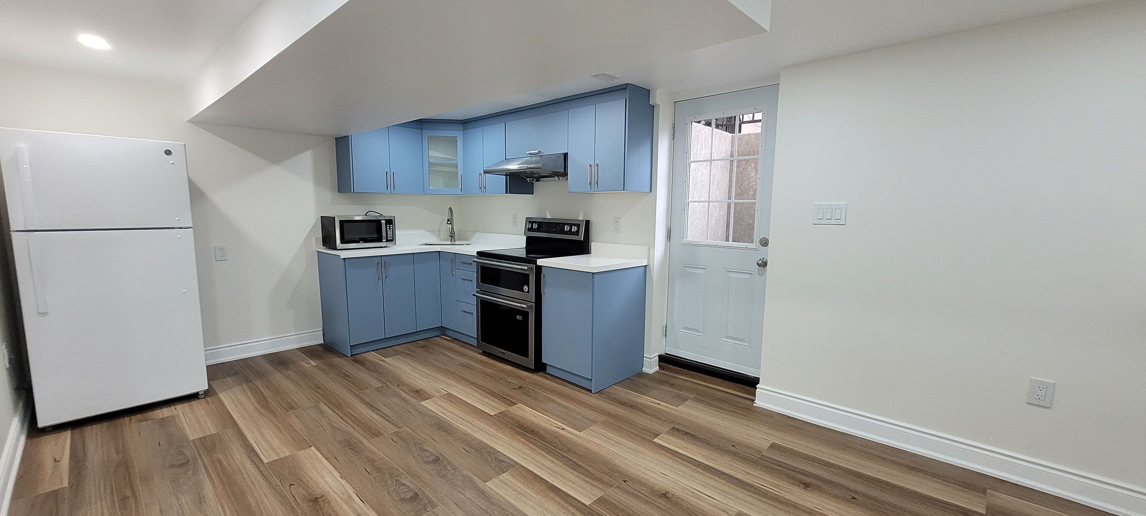 741 Ascot Avenue Basement, Oshawa, ON L1G 1X3