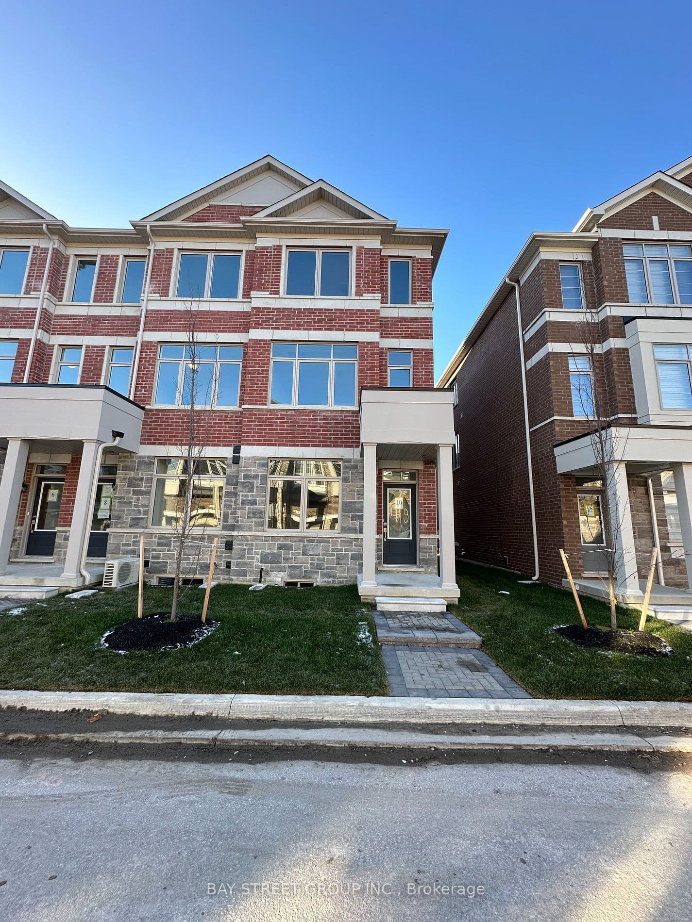 10 Sissons Way, Markham, ON L6B 1R2