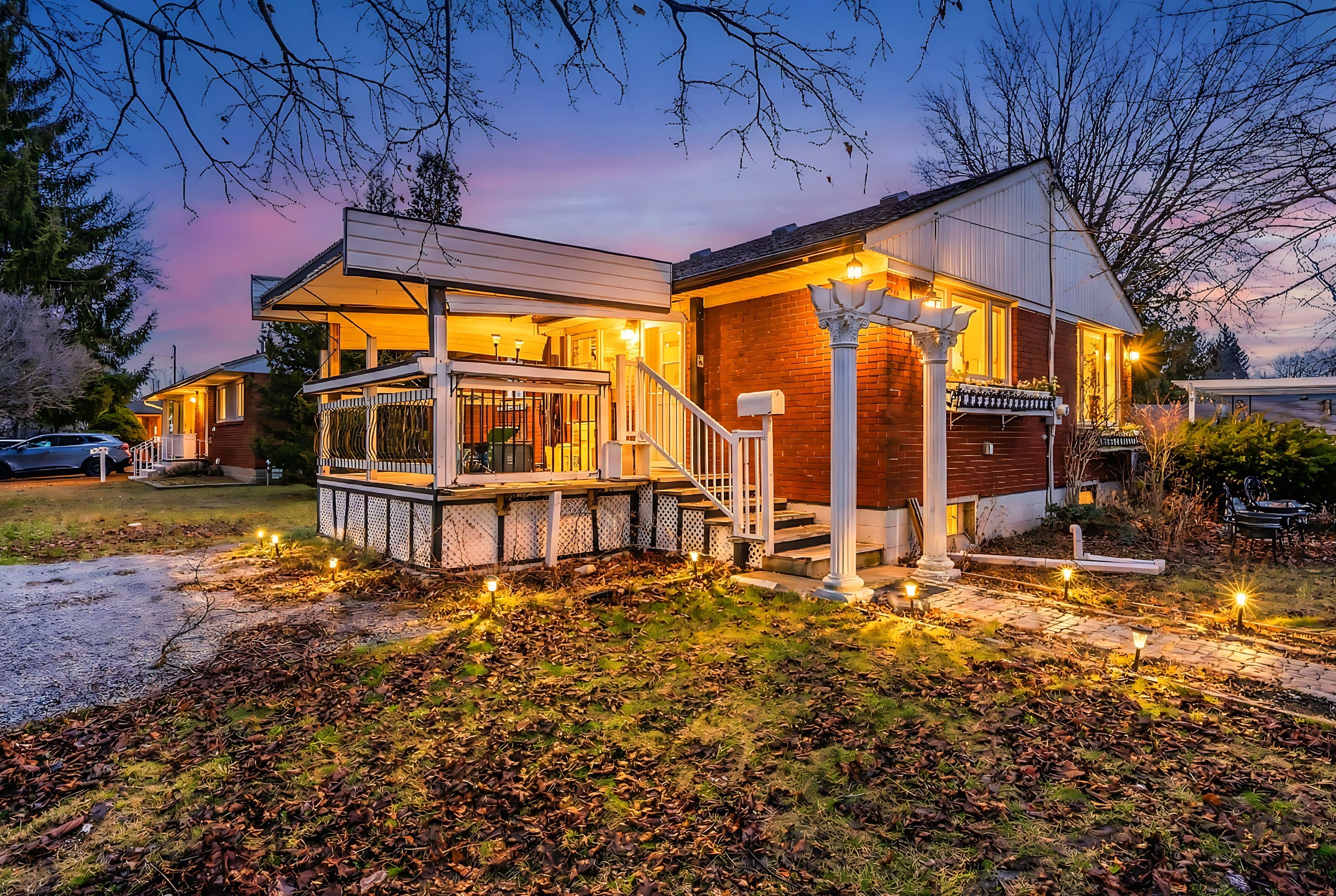 5921 Scott Street, Niagara Falls, ON L2E 3B2