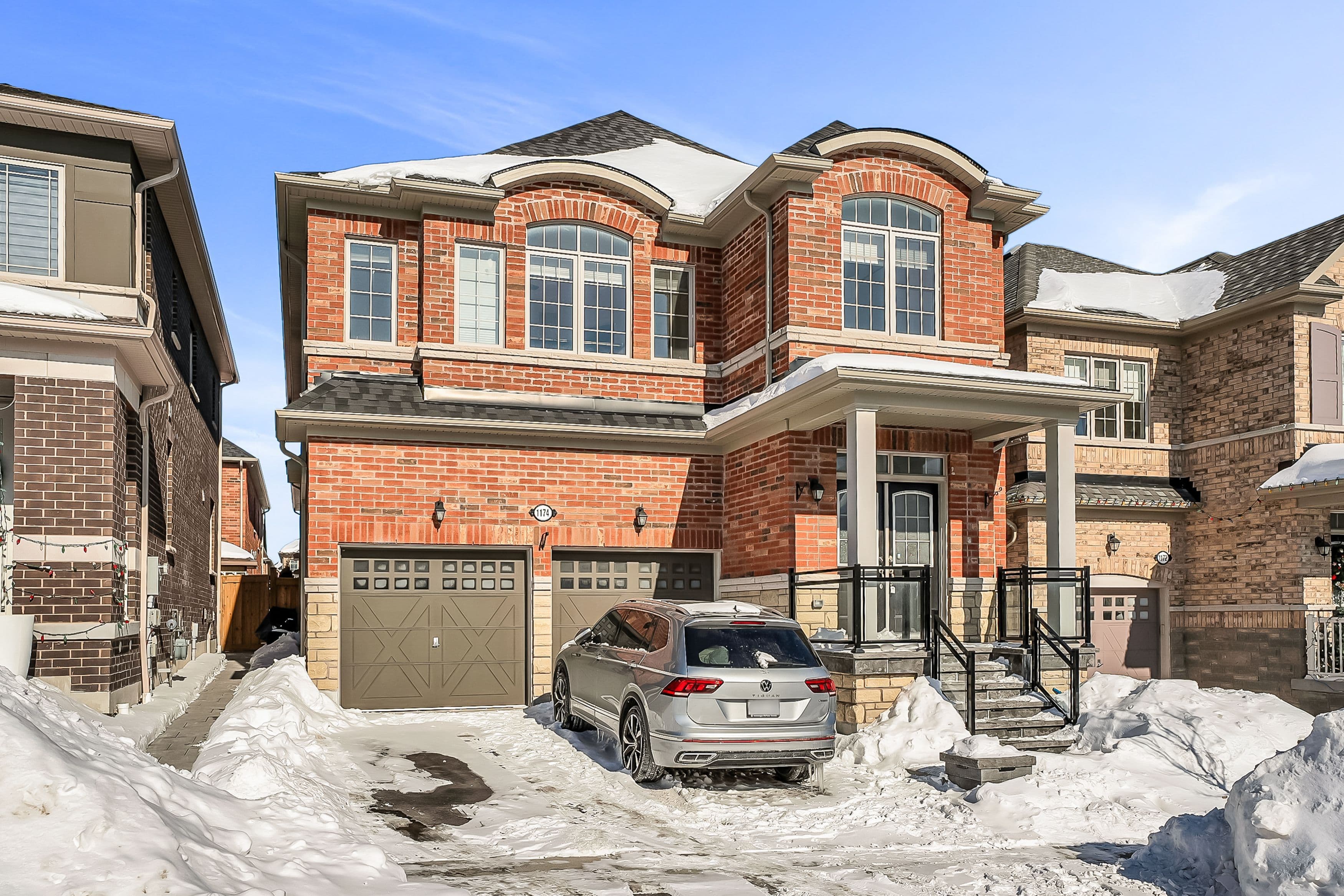 1174 Sepia Square, Pickering, ON L1X 0H1