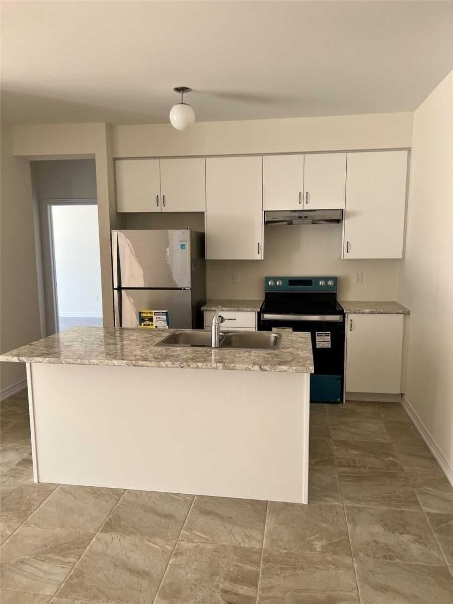 33 Bannister Road MAIN, Barrie, ON L9L 0L5