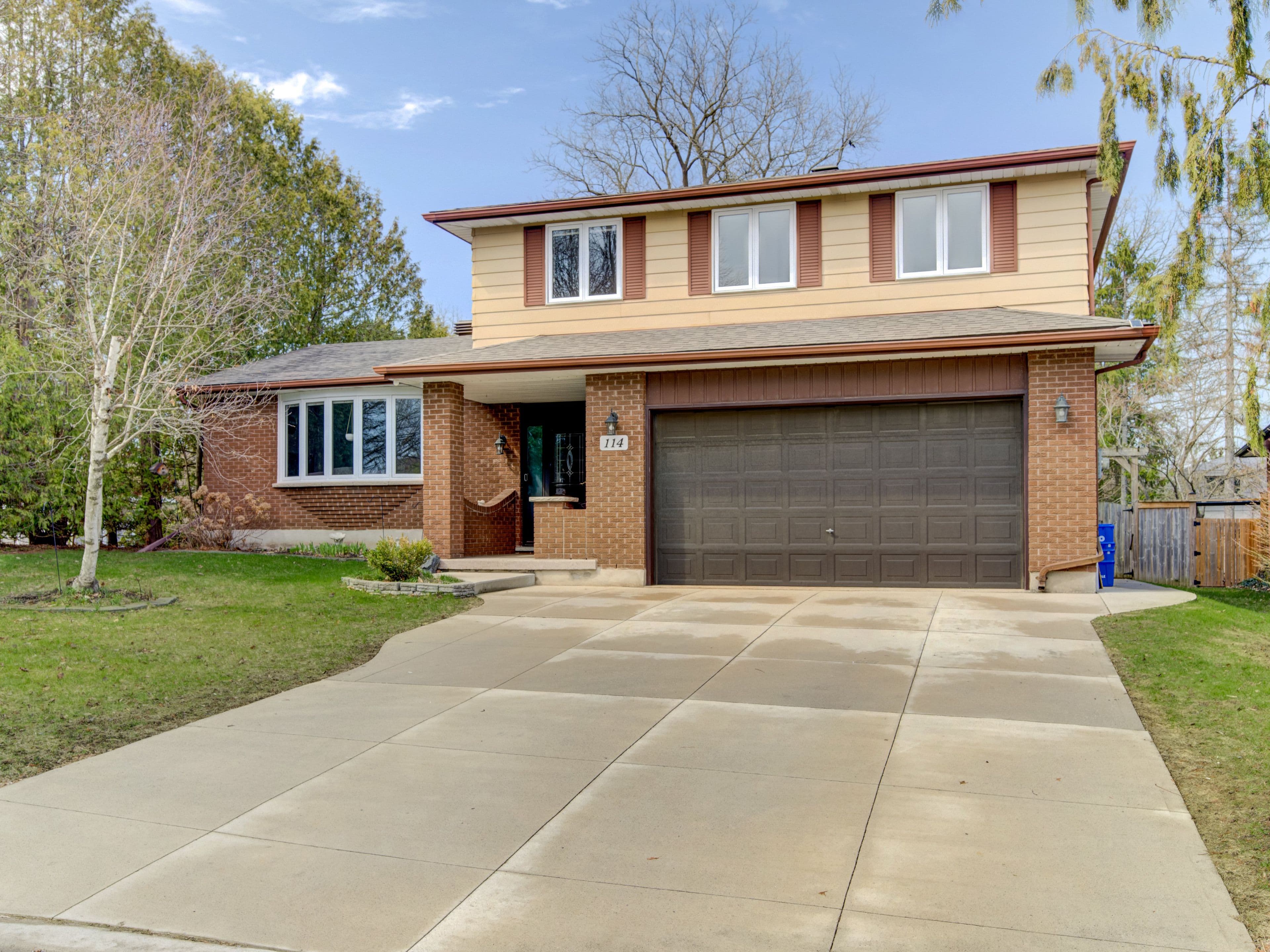 114 Cowan Crescent, London South, ON N6C 2V7