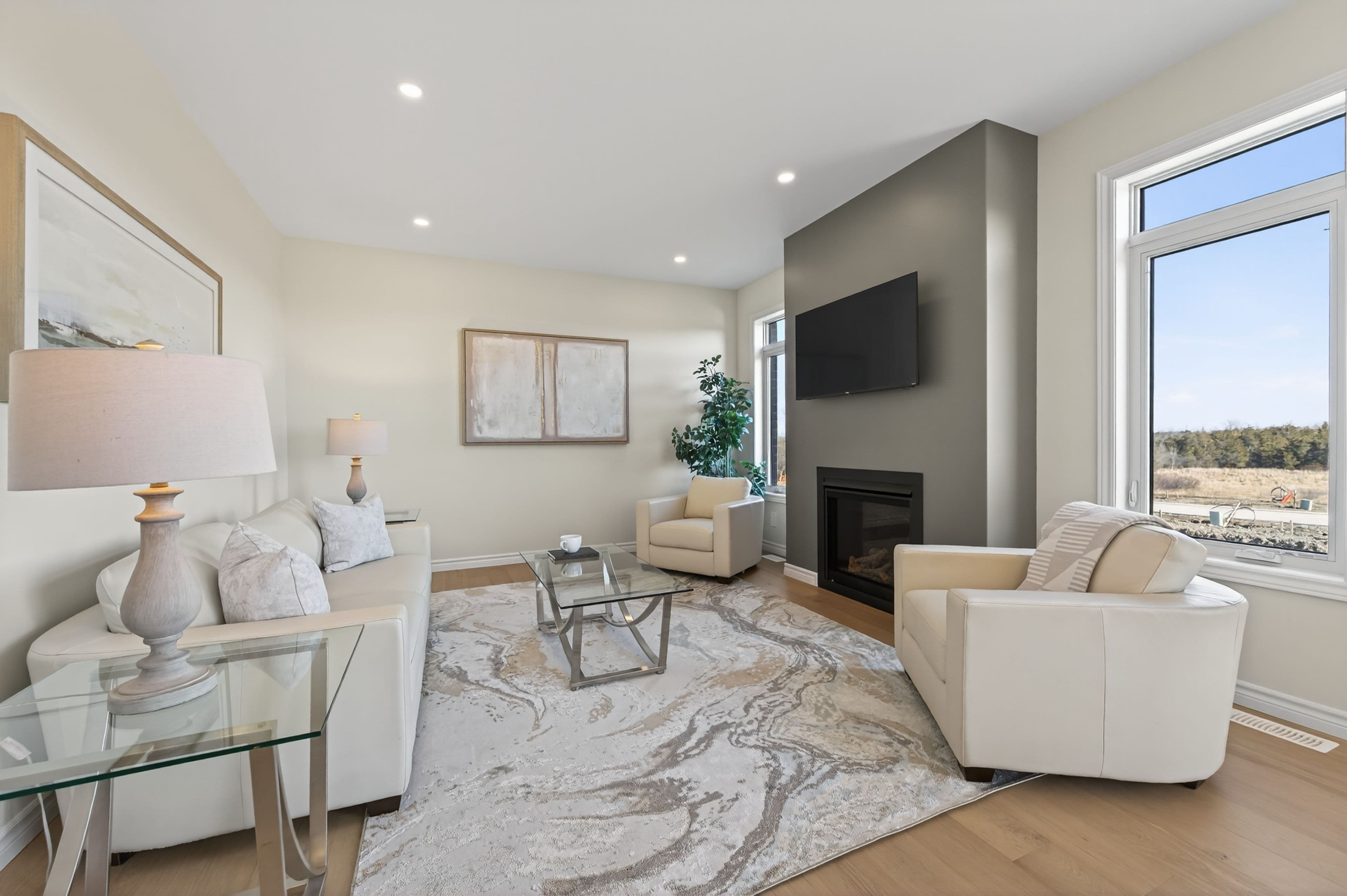 14 Peace River Street, Belleville, ON K8N 0V6