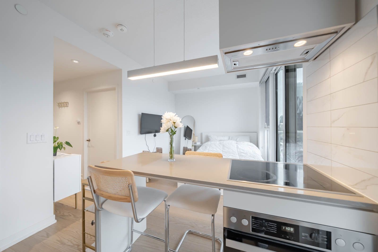 15 Lower Jarvis Street 1811, Toronto C08, ON M5E 0C4