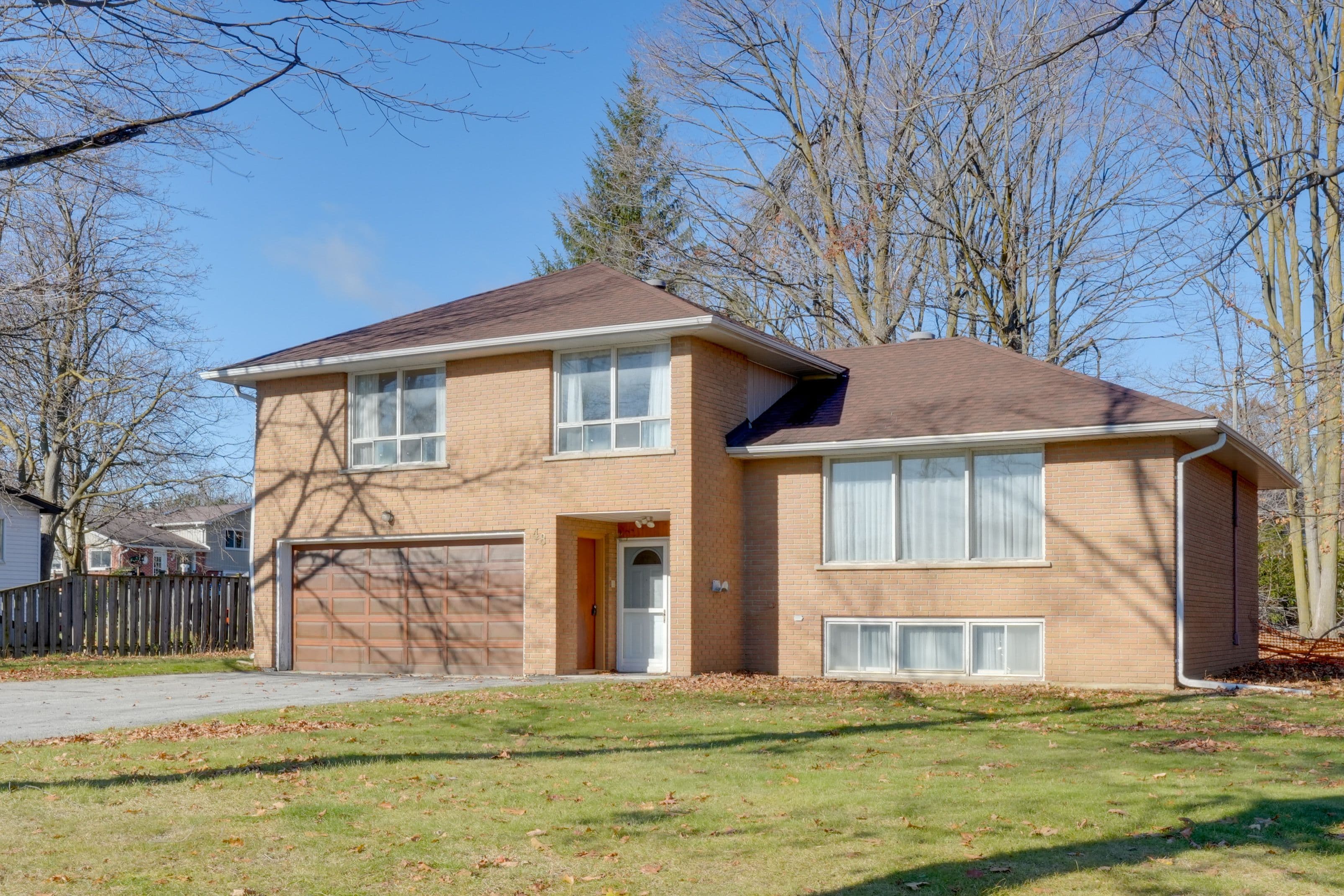 48 Cundles Road E, Barrie, ON L4M 2Z7