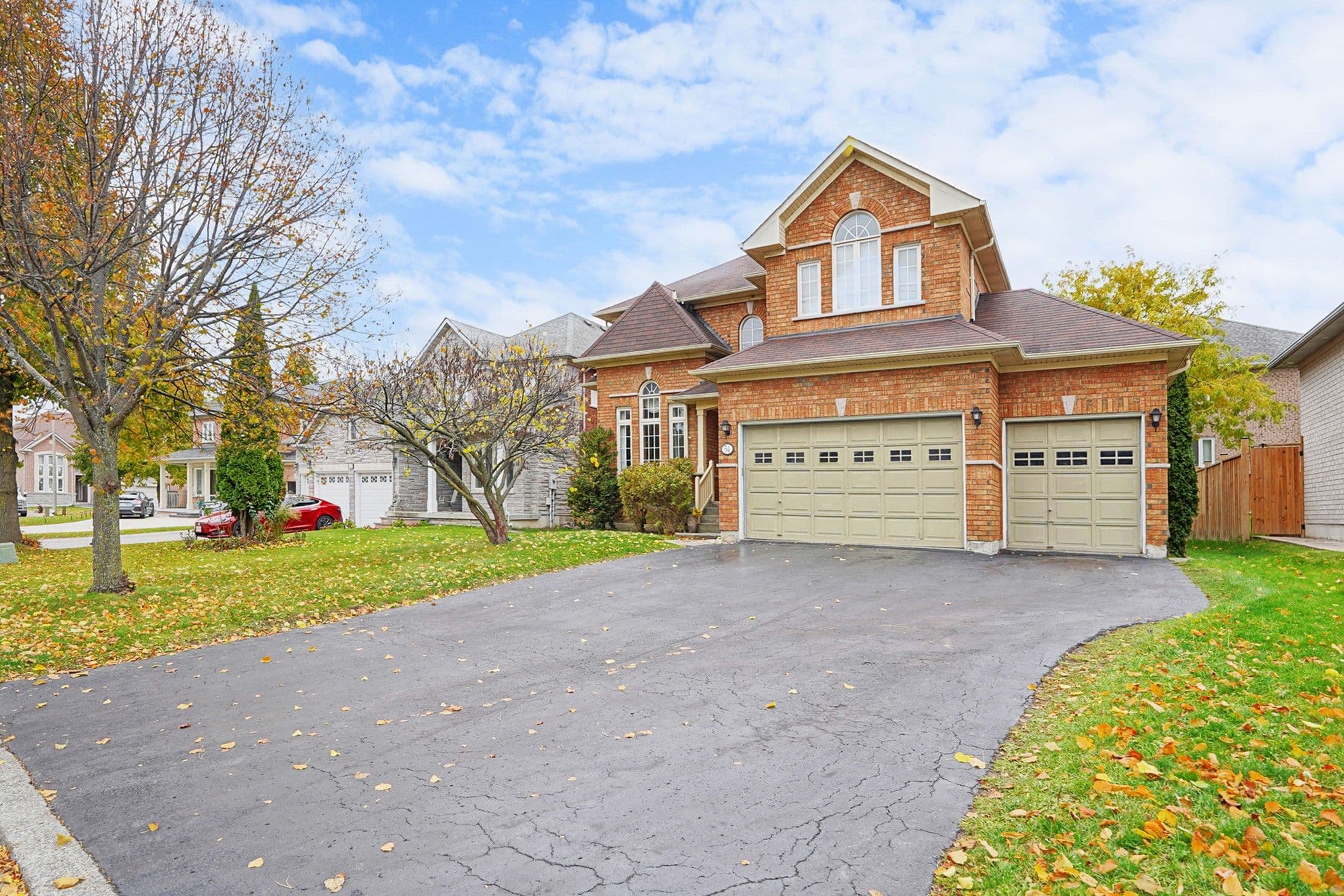 54 Bretton Circle, Markham, ON L3S 3R1