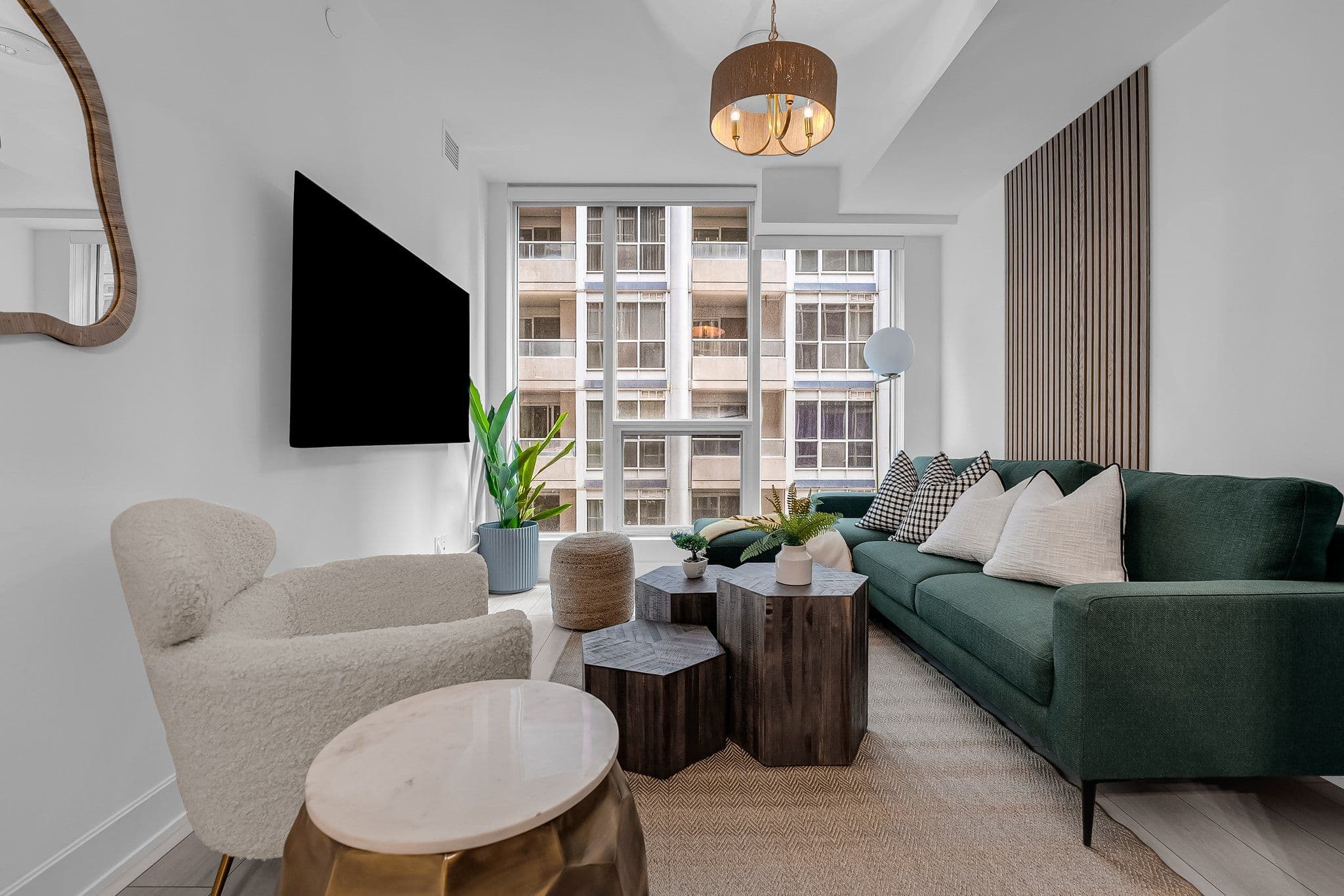 15 Mercer Street 705, Toronto C01, ON M5V 0T8