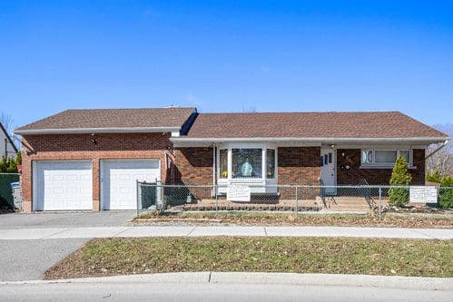 2024 Othello Avenue, Elmvale Acres and Area, ON K1G 2A6