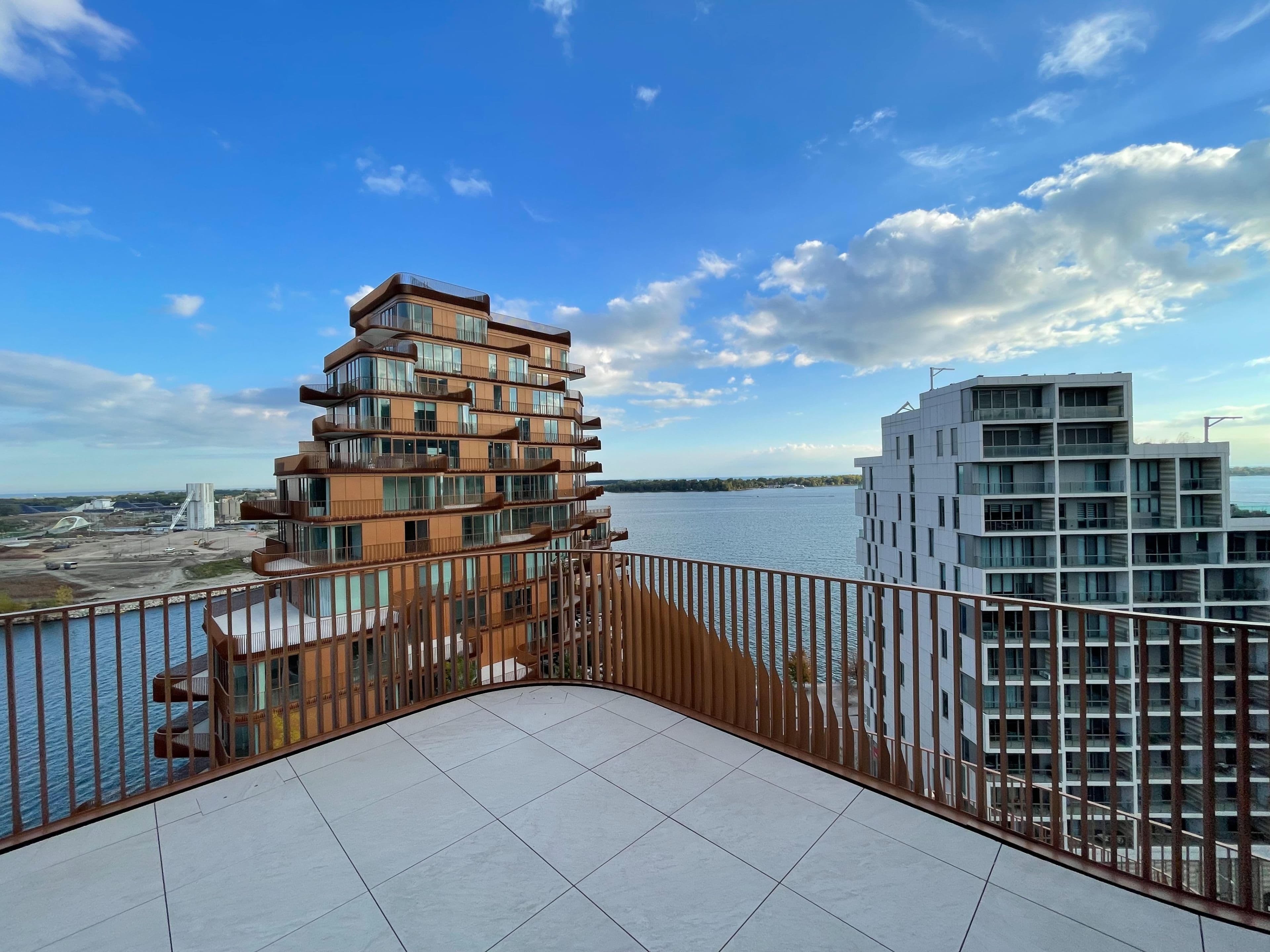 155 Merchants' Wharf N/A 1222, Toronto C08, ON M5A 0Y4