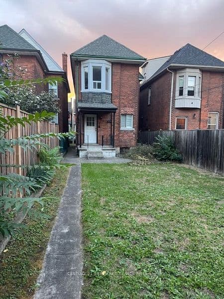 37 Gladstone Avenue, Hamilton, ON L8M 2H7