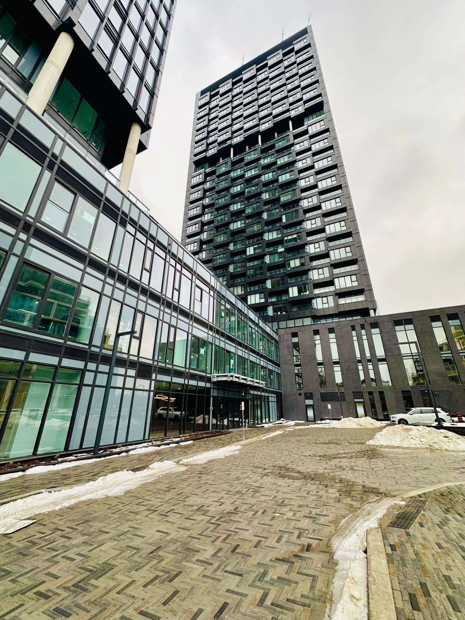 1 Quarrington Lane 1207, Toronto C13, ON M3C 0S4