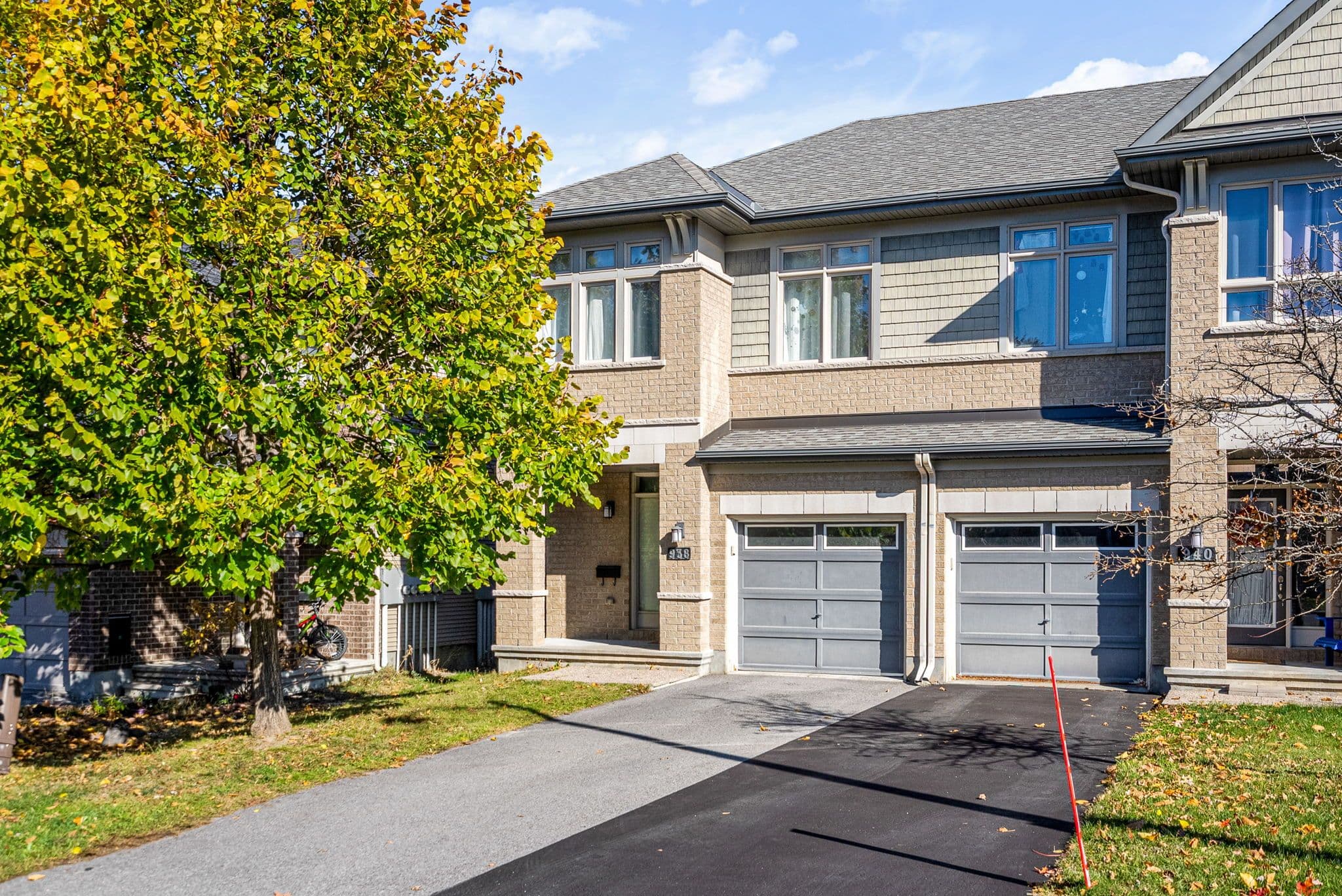 938 Fletcher Circle, Kanata, ON K2T 0B7