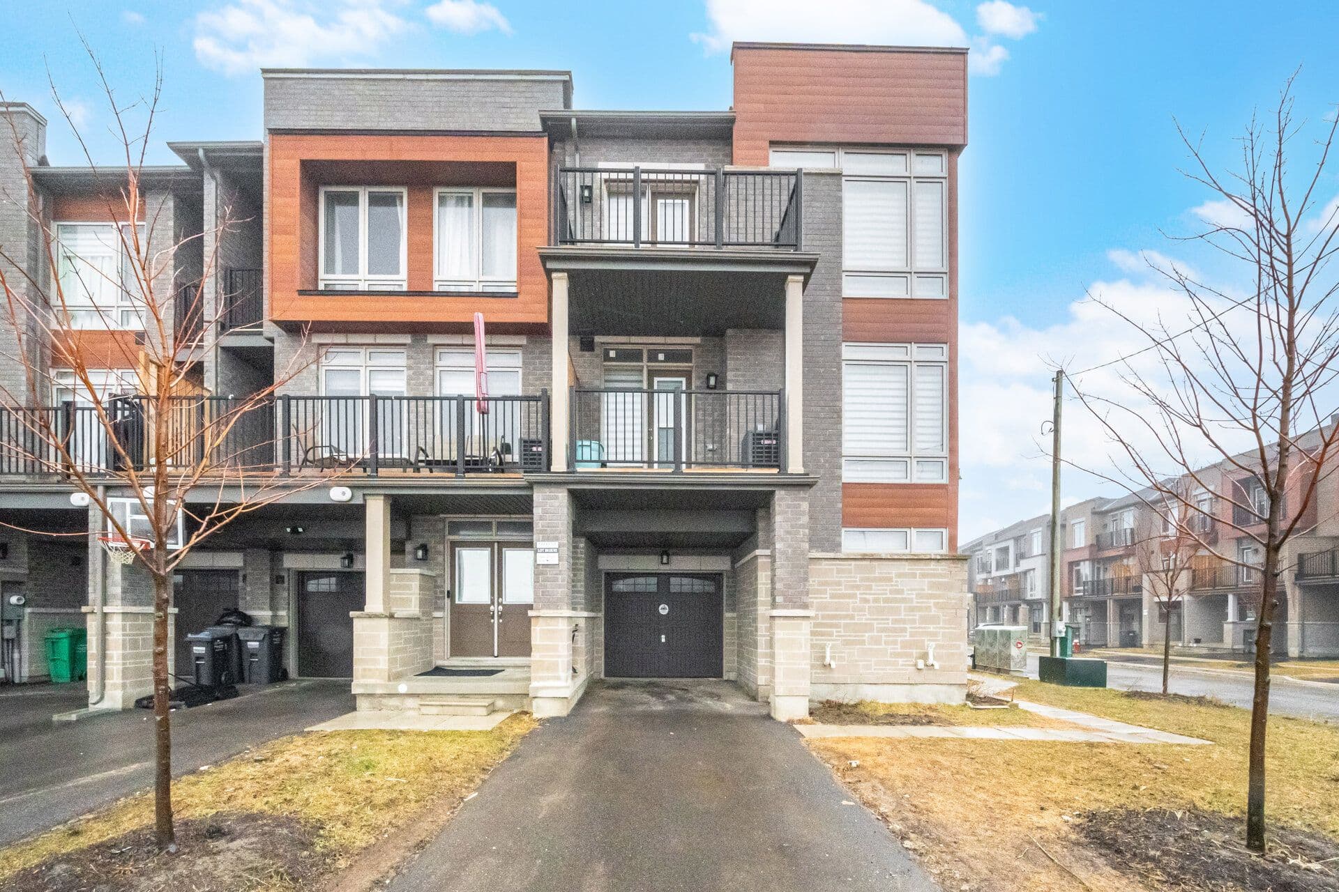 68 Donald Ficht Crescent, Brampton, ON L7A 5H7