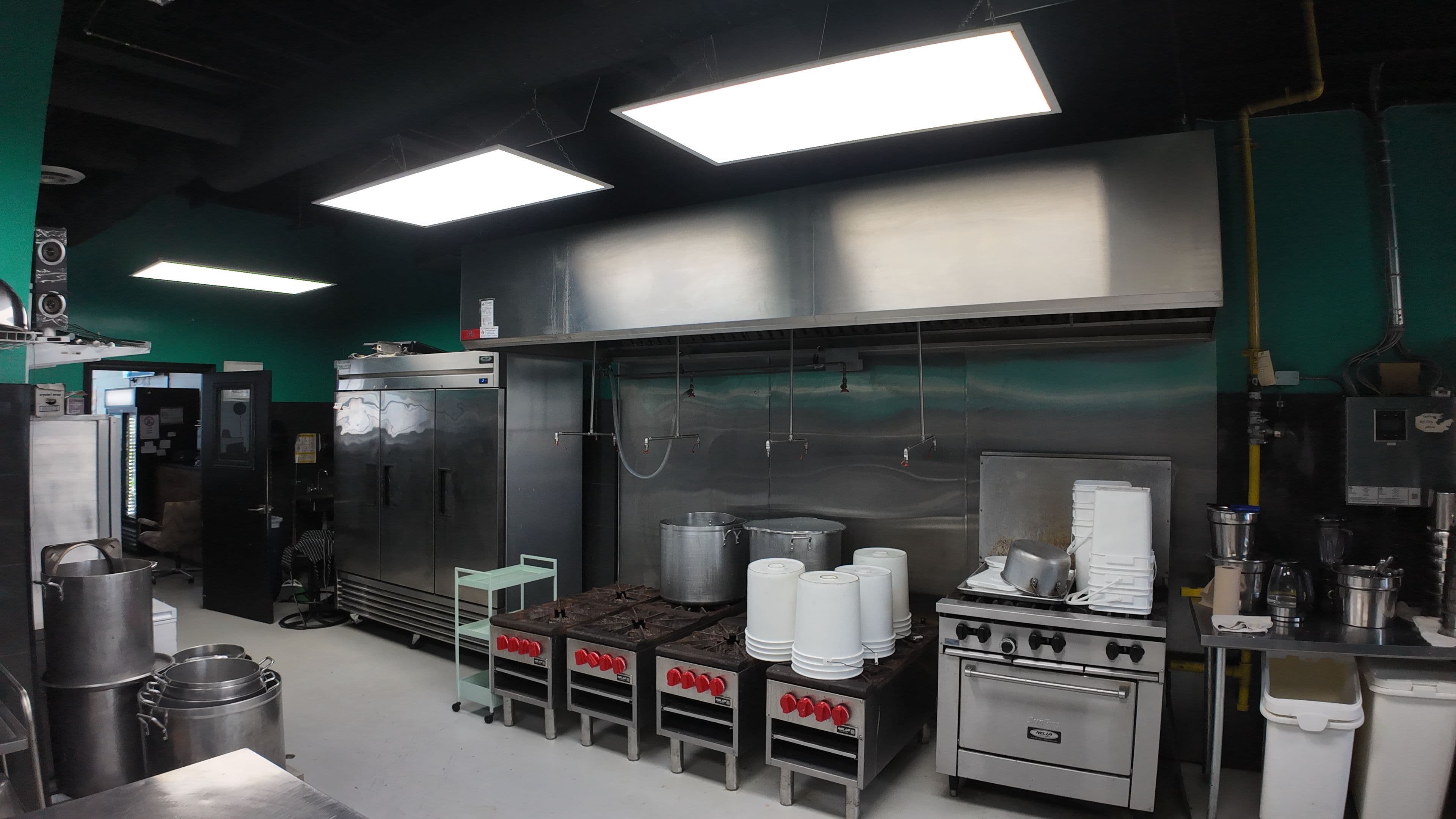 3300 Dufferin Street F, Toronto W04, ON M6A 2T5