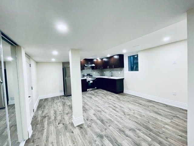 66 Binder Twin Trail Bsmt, Brampton, ON L6X 4T2