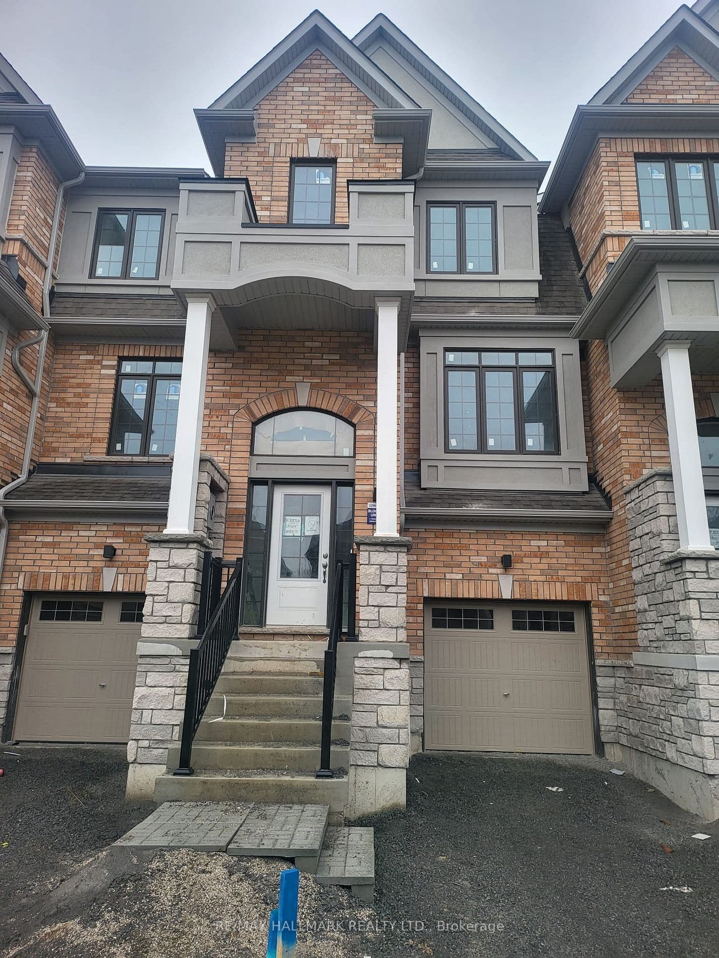 11 Frank Lloyd Wright Street, Whitby, ON L1N 0N9