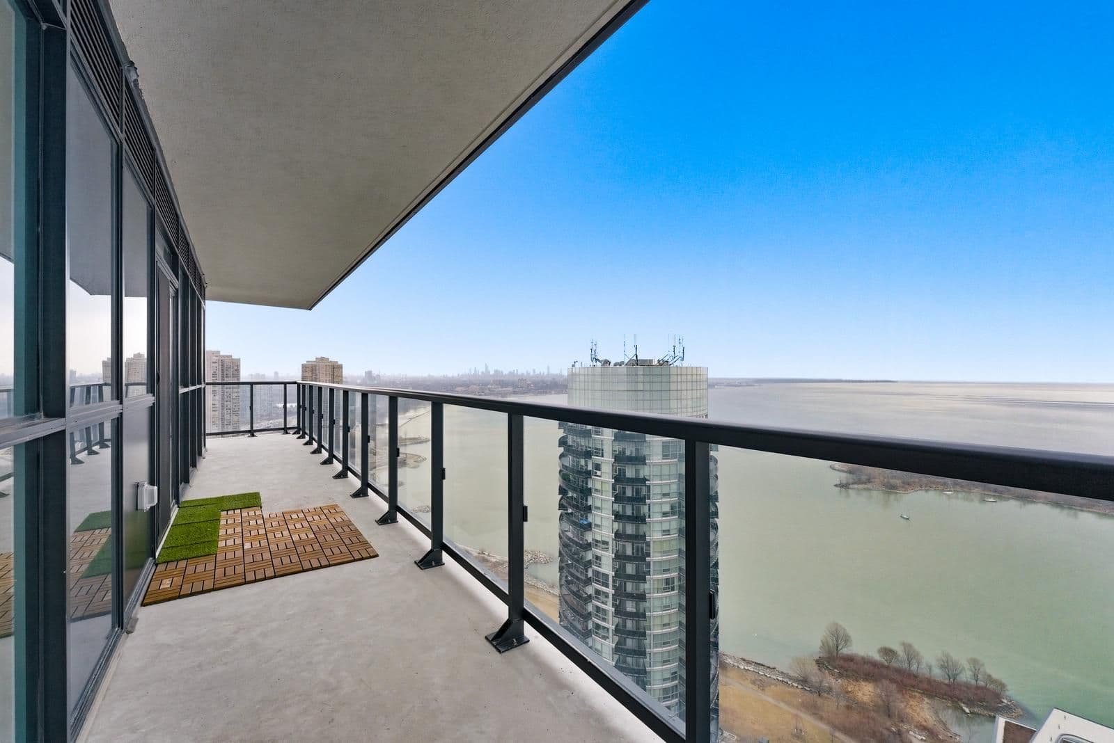 38 Annie Craig Drive 3502, Toronto W06, ON M8V 0G9