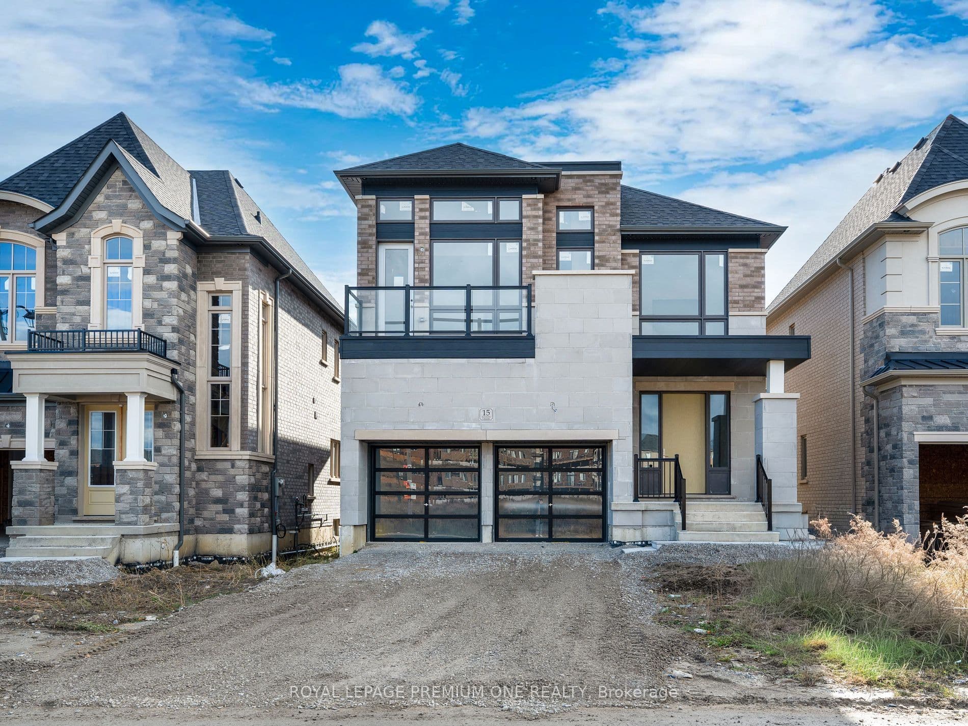 15 Antonietta Crescent, Vaughan, ON L4H 5E3