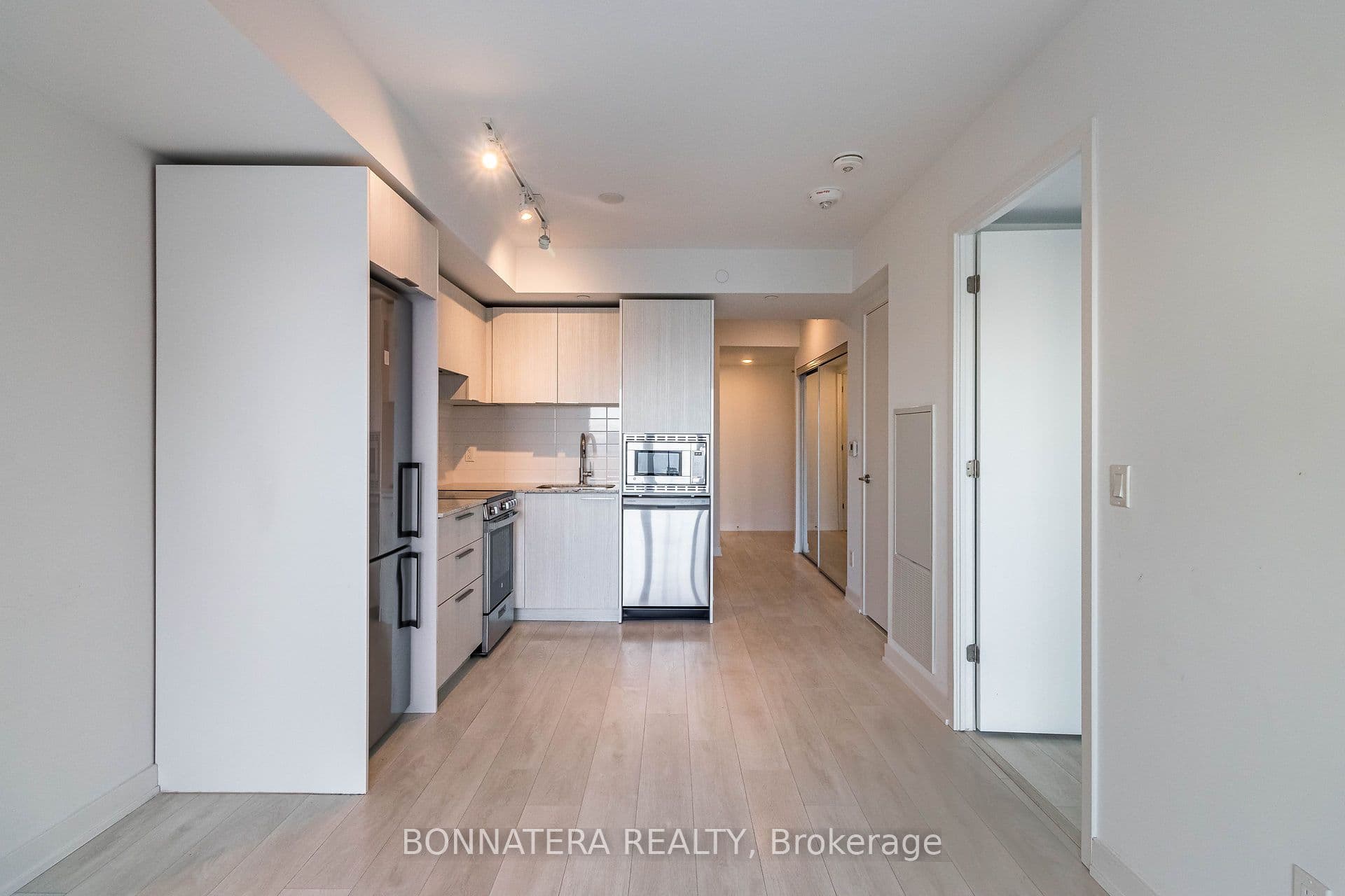 501 Yonge Street 2313, Toronto C08, ON M4Y 0G8