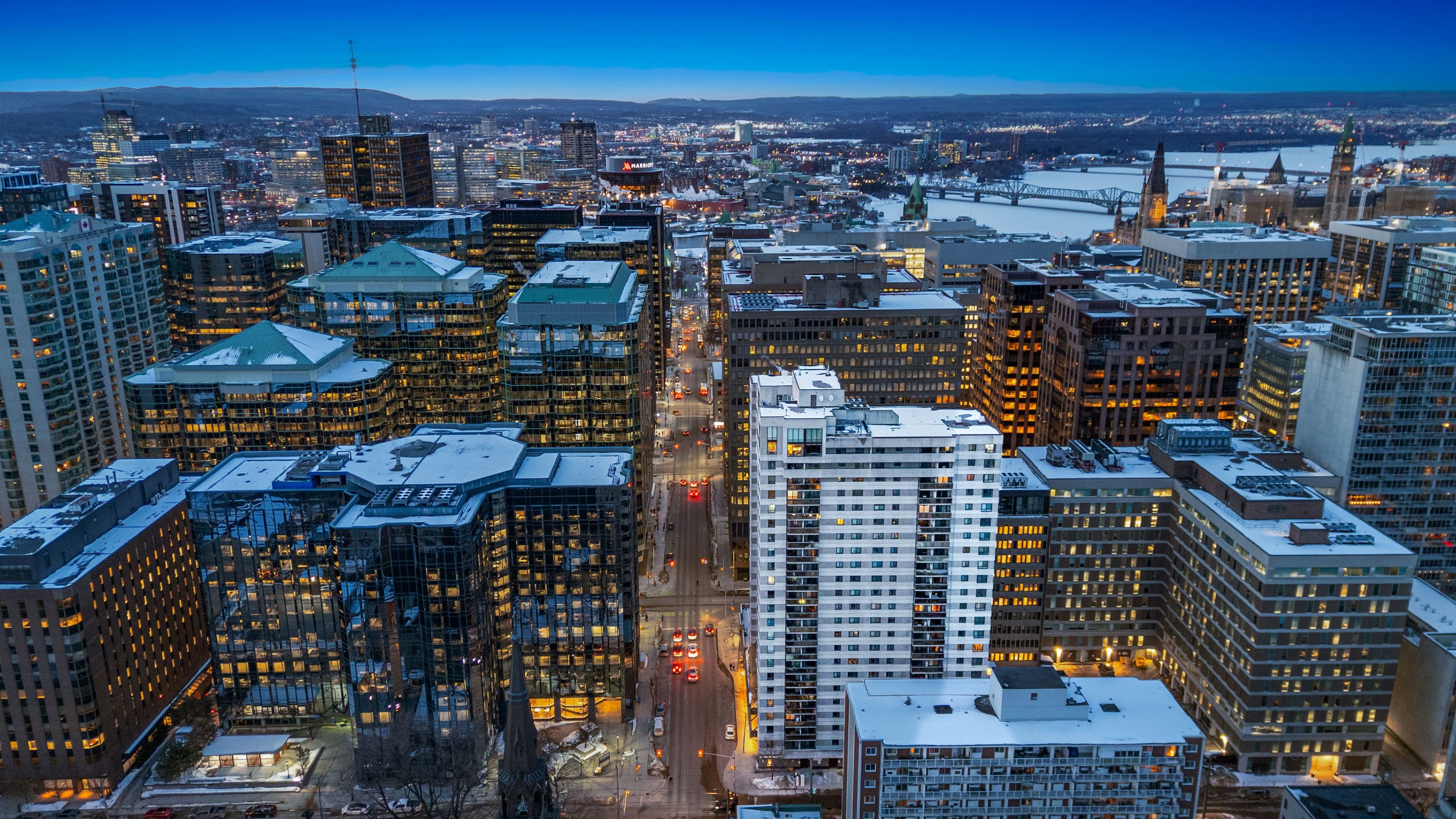 199 KENT Street 1410, Ottawa Centre, ON K2P 2K8