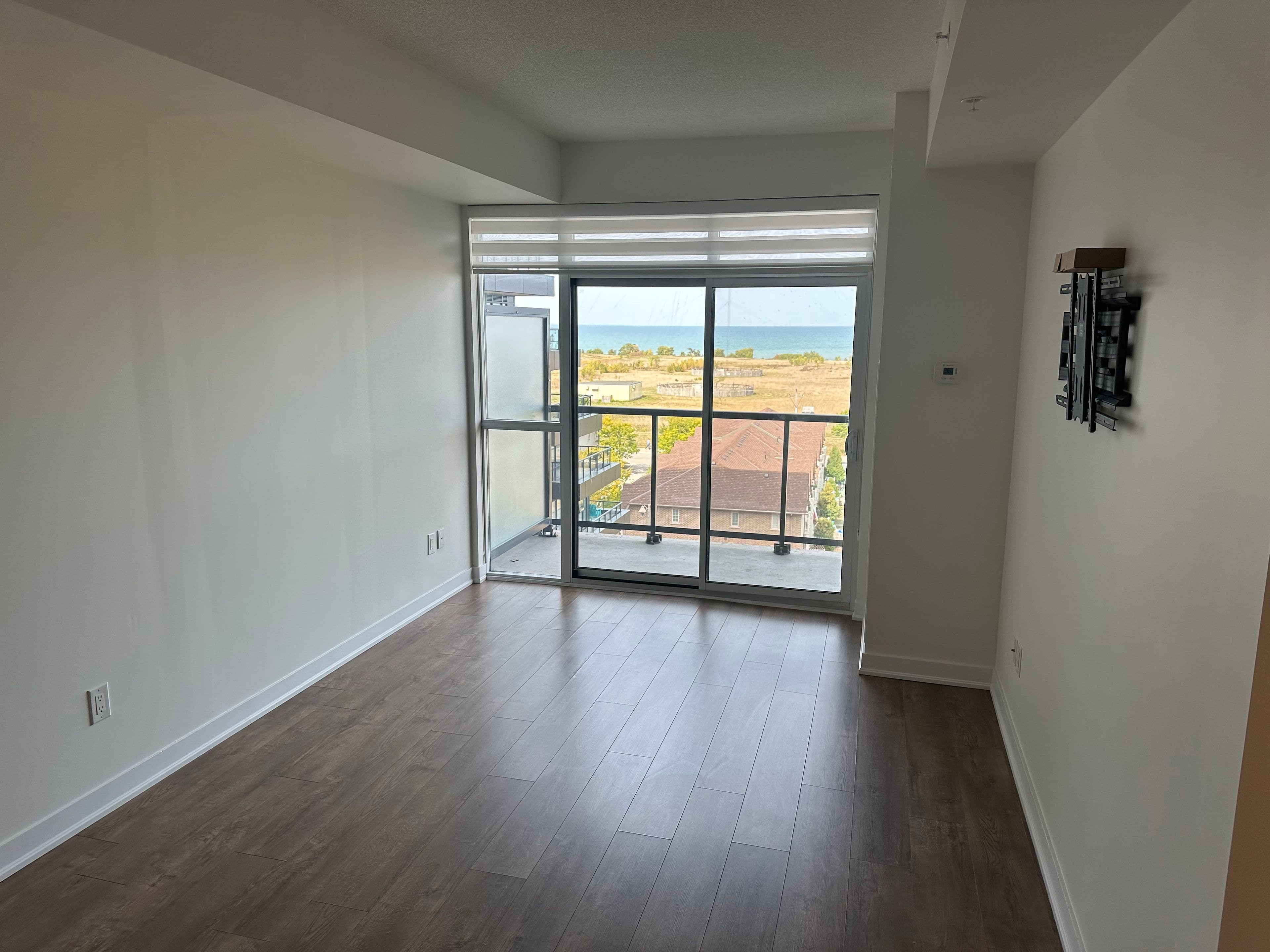 550 North Service Road N 612, Grimsby, ON L3M 4E8