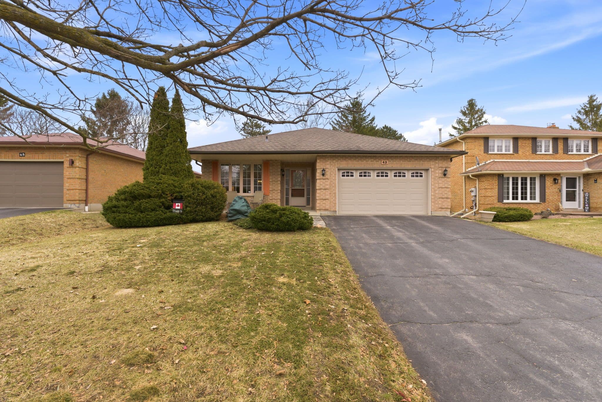 43 Enzo Crescent, Uxbridge, ON L9P 1M3