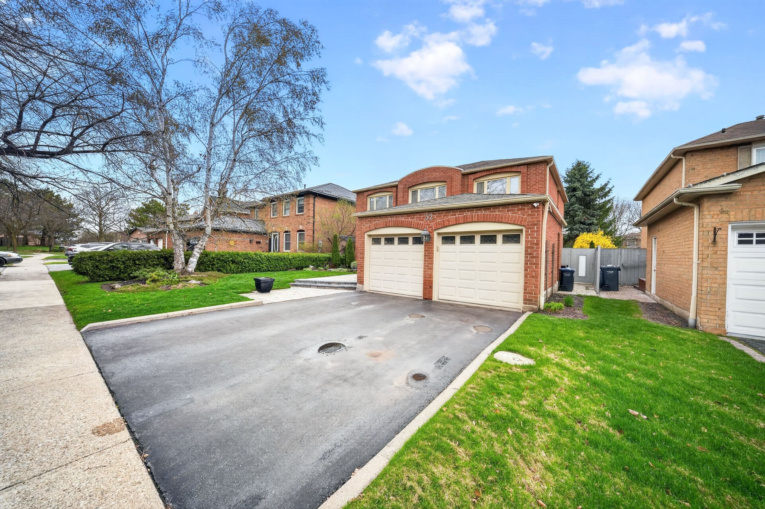 52 Nottingham Crescent, Brampton, ON L6S 4G4