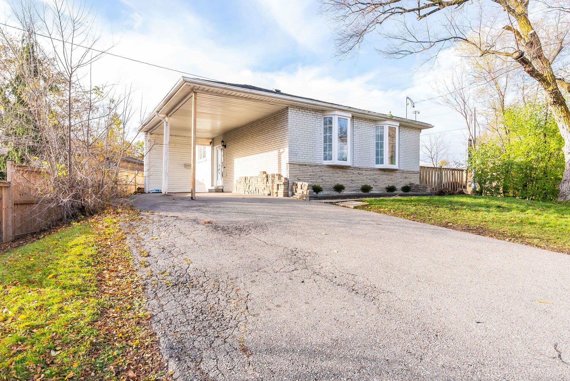 1650 Robillard Road, Mississauga, ON L5J 3K9