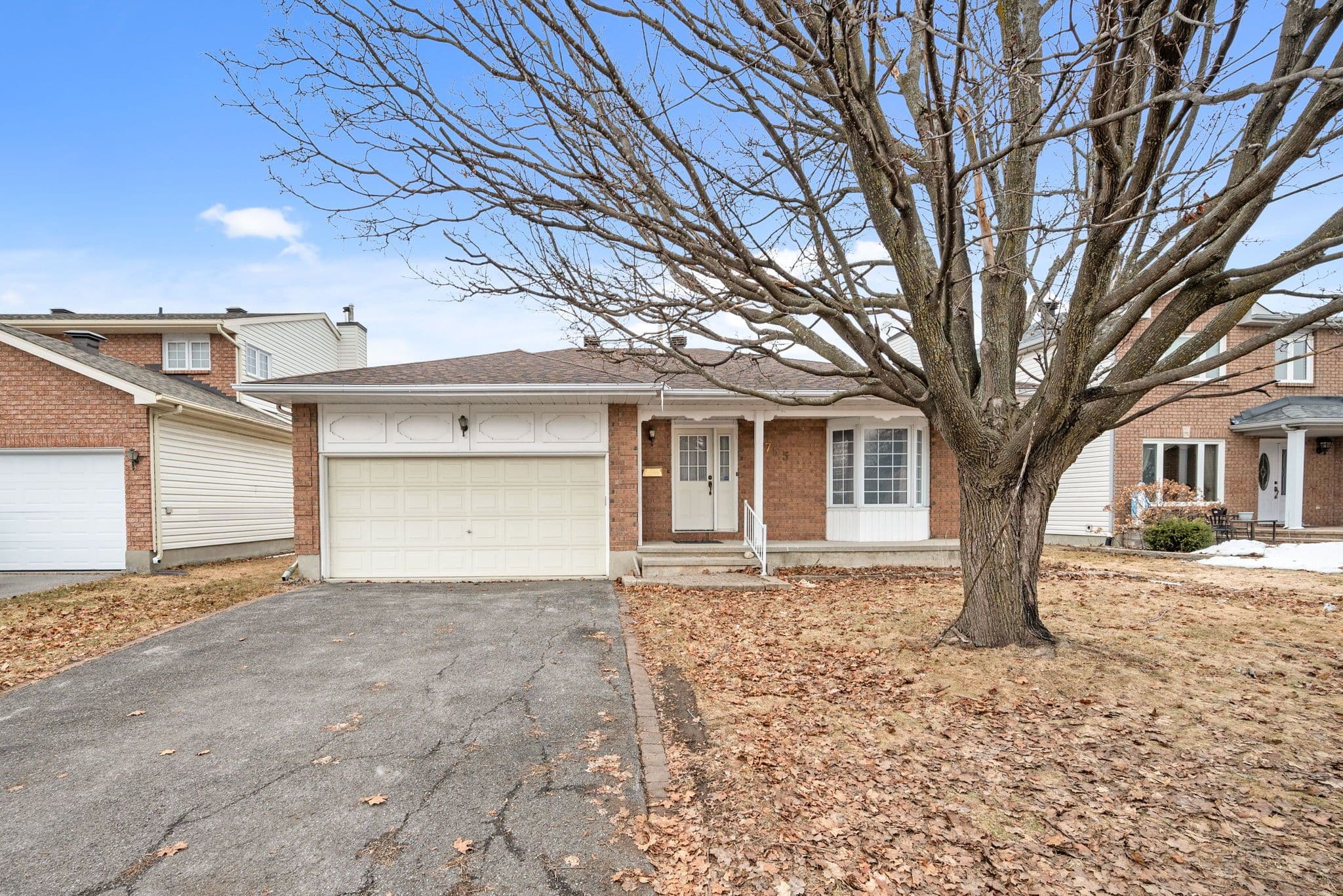 755 Merkley Drive, Orleans - Cumberland and Area, ON K4A 2T9