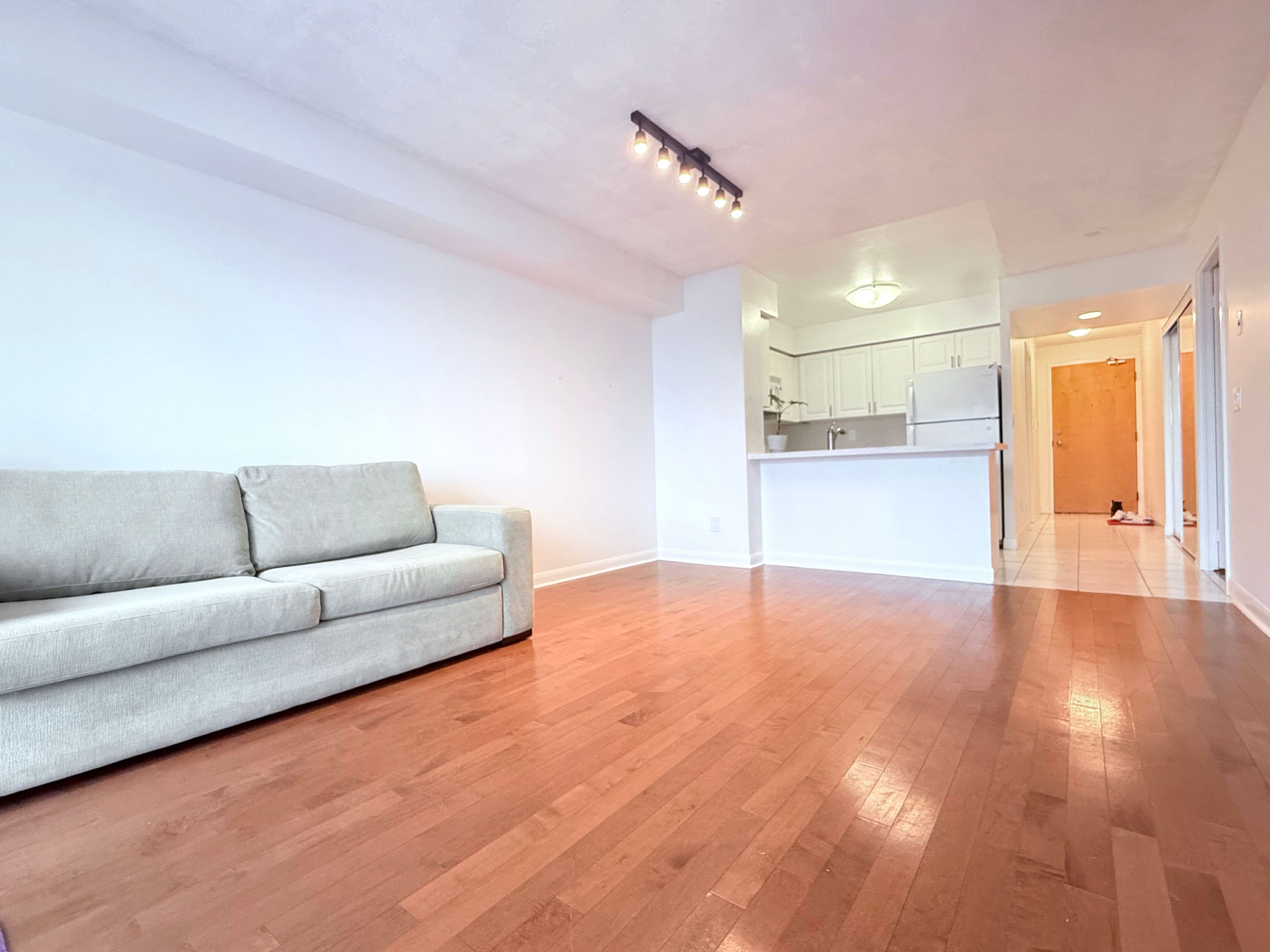 4968 Yonge Street 2701, Toronto C07, ON M2N 7G9