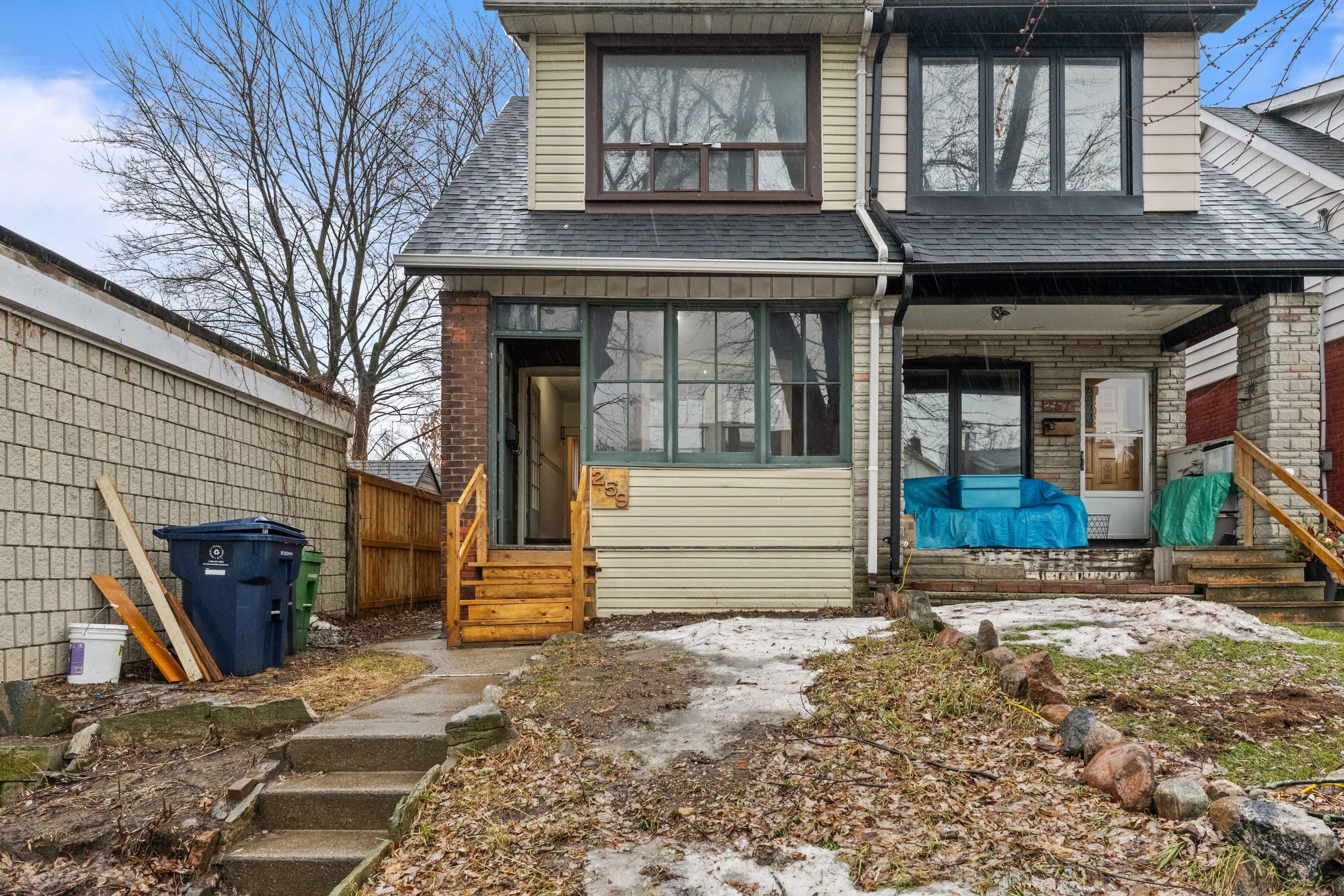 259 Milverton Boulevard, Toronto E03, ON M4J 1V6