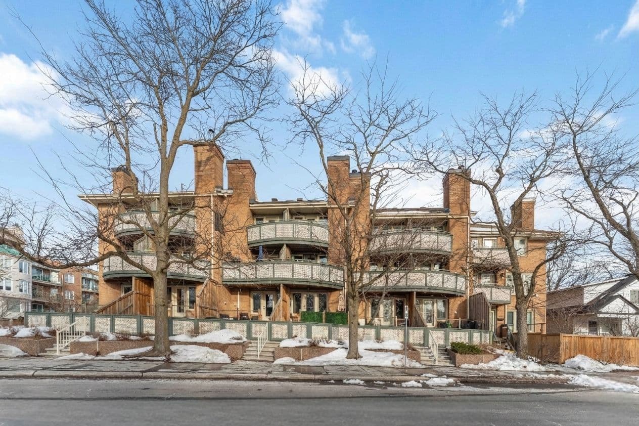 2 Columbus Avenue 6, Overbrook - Castleheights and Area, ON K1K 1R3