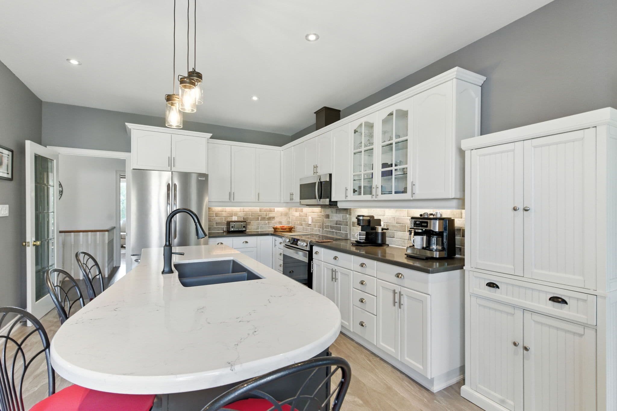 10 Featherstone Avenue, Haldimand, ON N0A 1P0