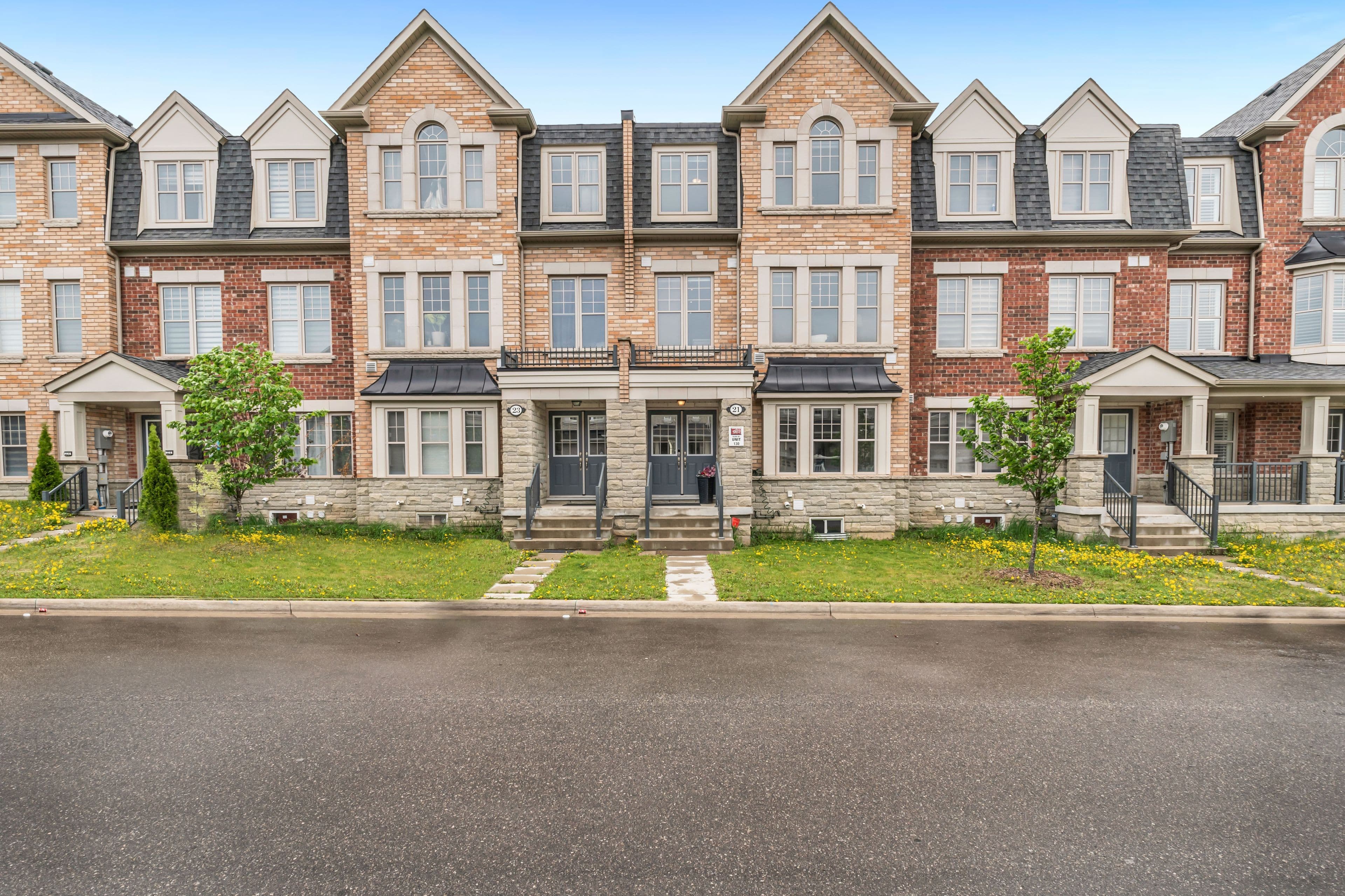 21 Fresnel Road S, Brampton, ON L7A 4Z2